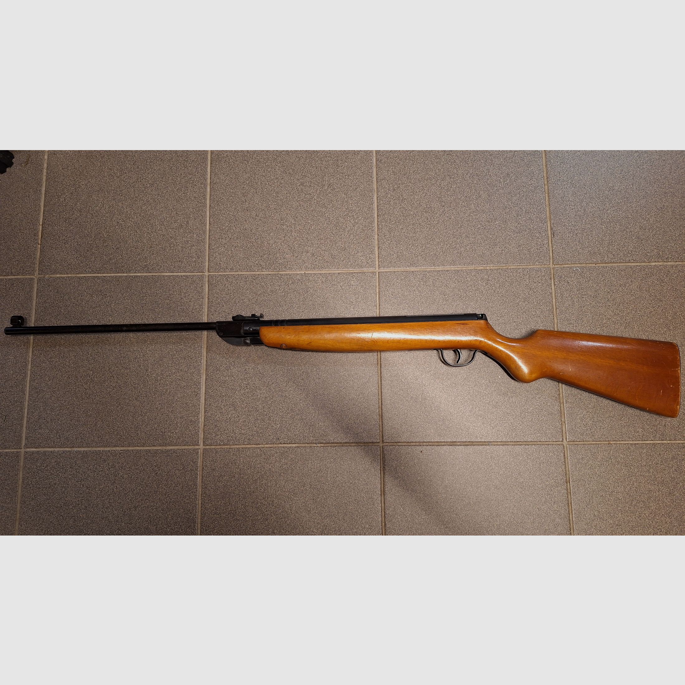 Rifle de aire modelo 302 Haenel Suhl original DDR