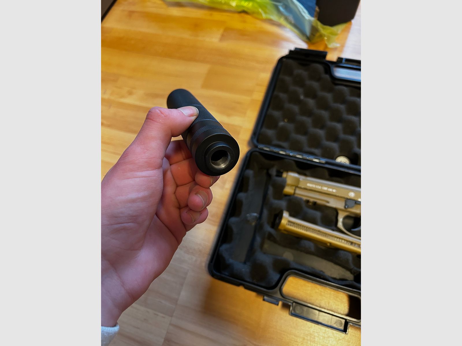 Beretta Airsoft – Coyote, d'occasion avec silencieux