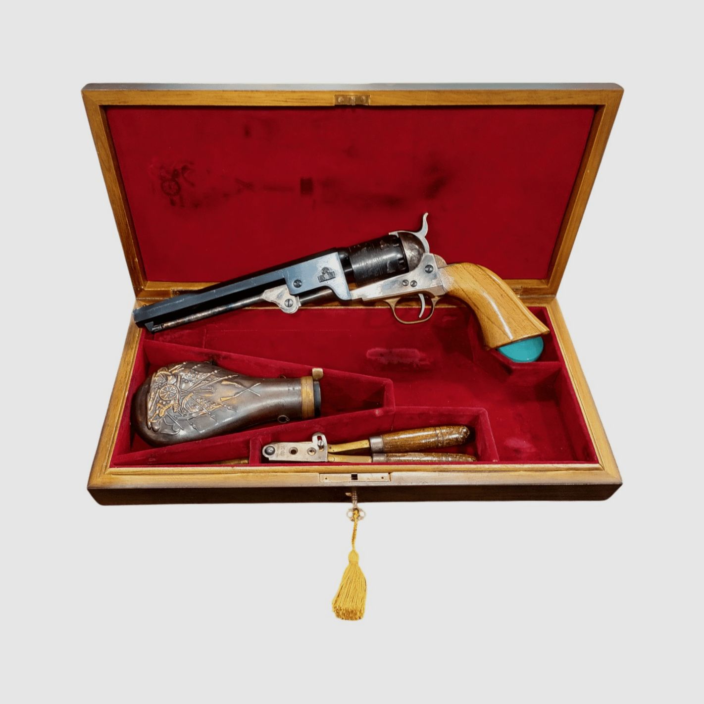 Uberti Revolver Schwarzpulver 1851 NAVY Messing Kal. 36 Lauf 7,5" brüniert inklusive Zubehör, Bild 2 von 9