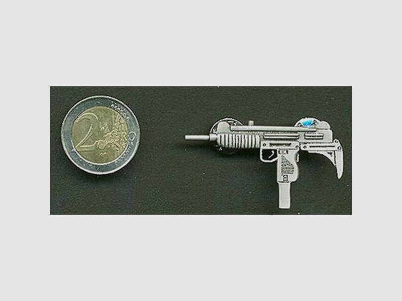 Maschinenpistole UZI als Metall-Anstecker