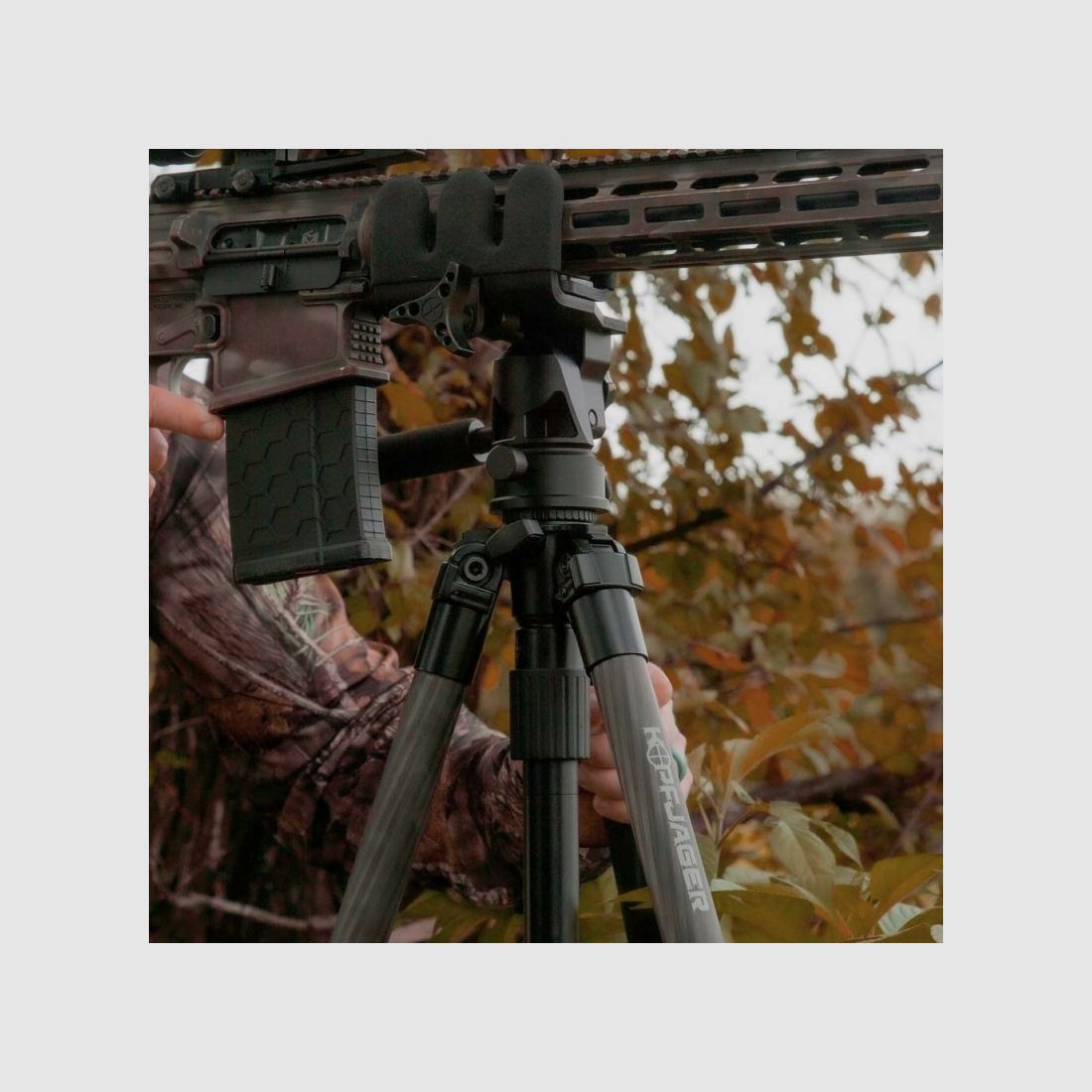 Trepiede KJI Kopfjager K800 Carbonfaser-Stativ + Unterstützung für Gewehr Reaper Grip, Bild 10 von 10