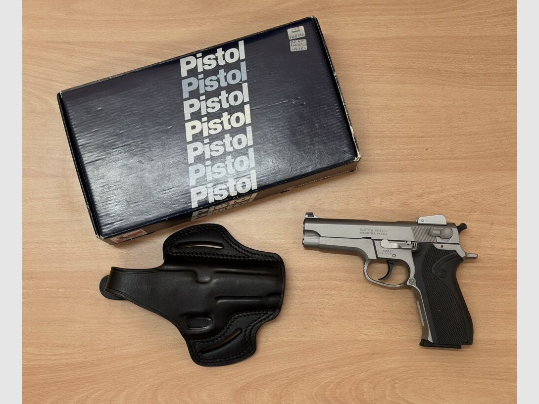 Smith & Wesson Mod. 5906