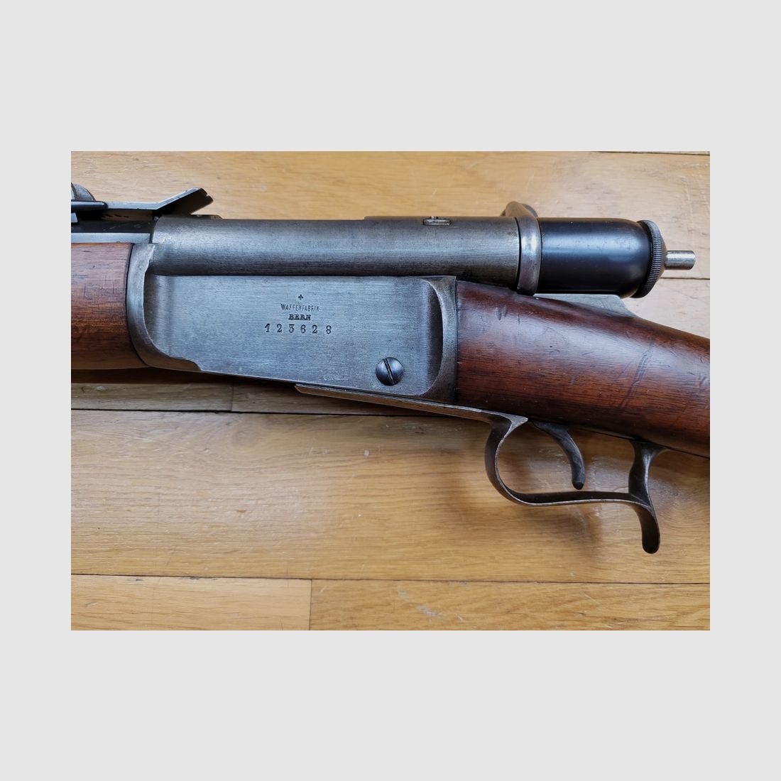 Sehr schönes Schweizer Gewehr Vetterli – Modell 1871 – Kaliber 10,4mm – 11 Schuss Röhrenmagazin – Einheitsnummer – exzellenter Lauf – revolutionäres europäisches Gewehr – TBE++, Bild 1 von 28