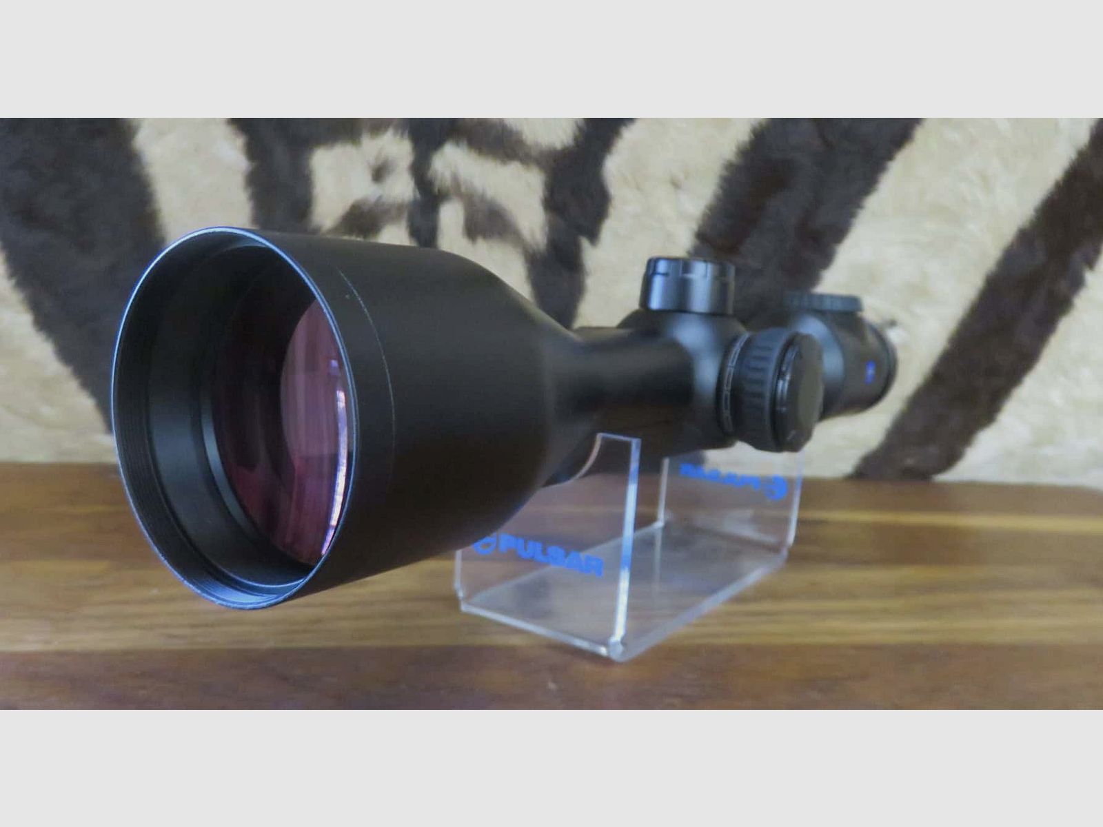 Ottica ZEISS V8 2.8-20×56 M con rail reticolo 60i, immagine 10 di 11