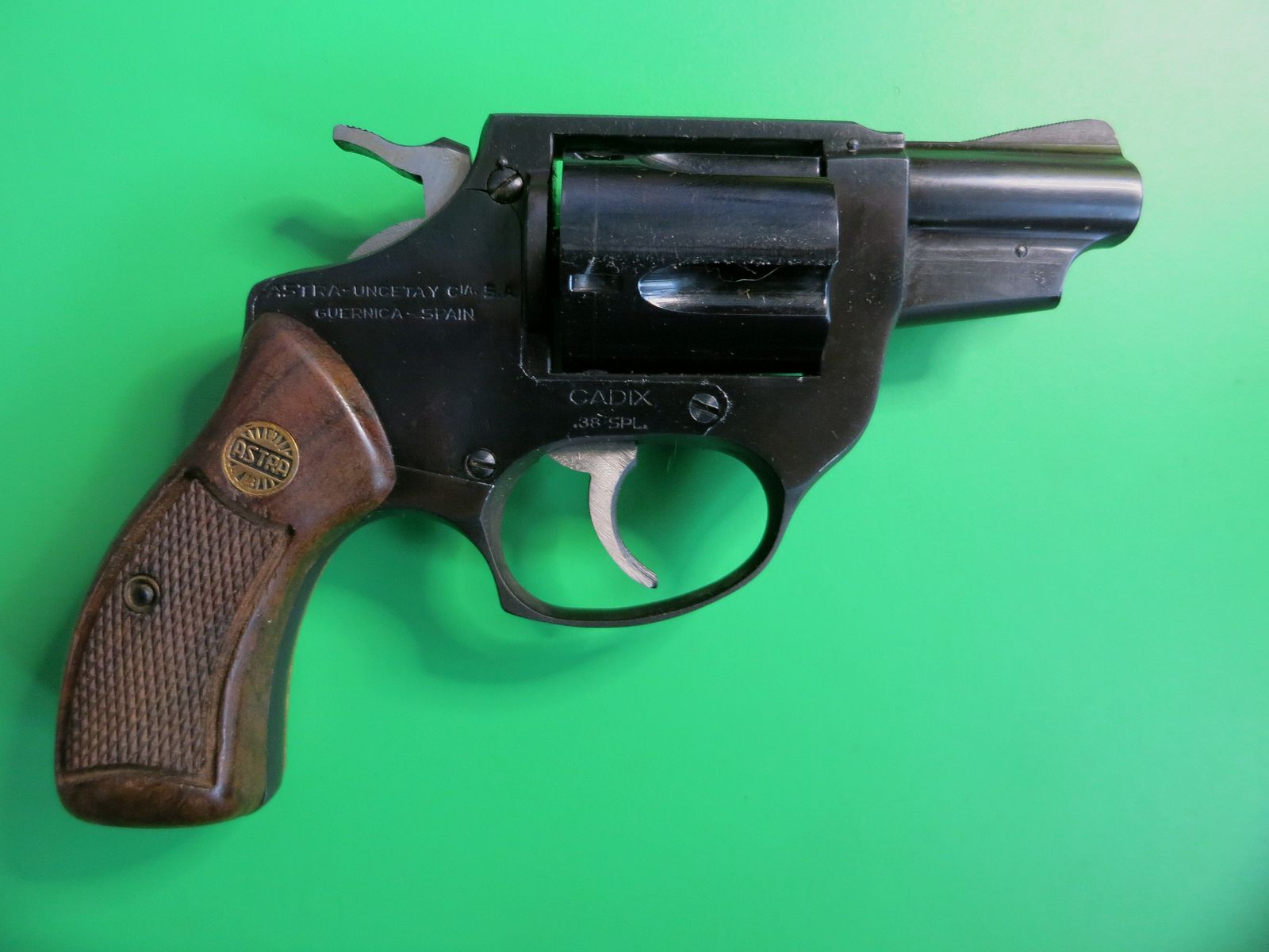 Astra Cadix, .38 Special, revolver da 2", colpo di zanna o caccia con trappola #97