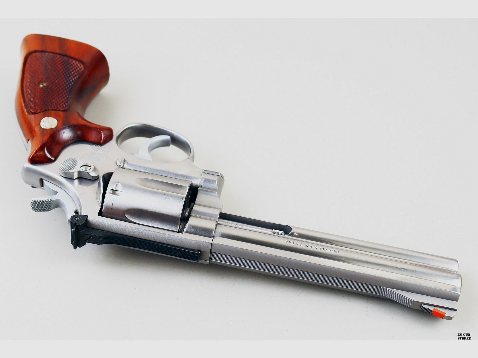 Revolver Smith & Wesson mod. 686 NO DASH cal. 357 mag serial no. AEY9495, image 5 of 10