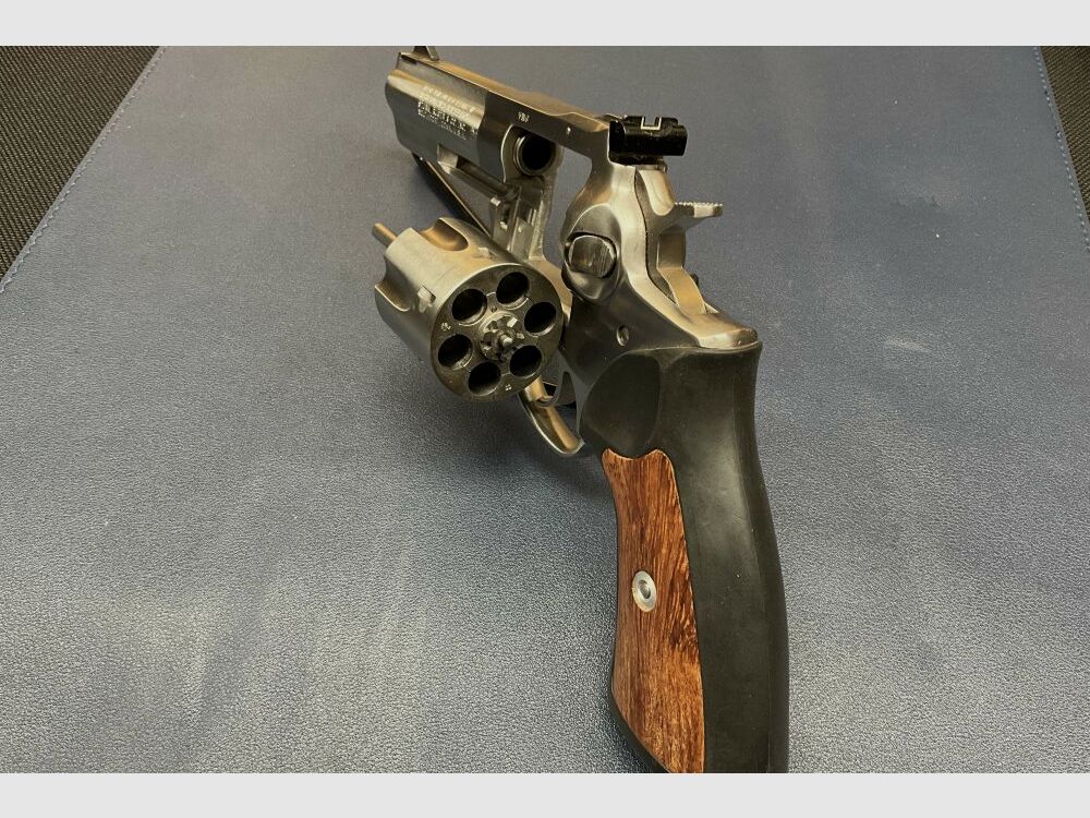 Ruger KGP-141 .357Mag