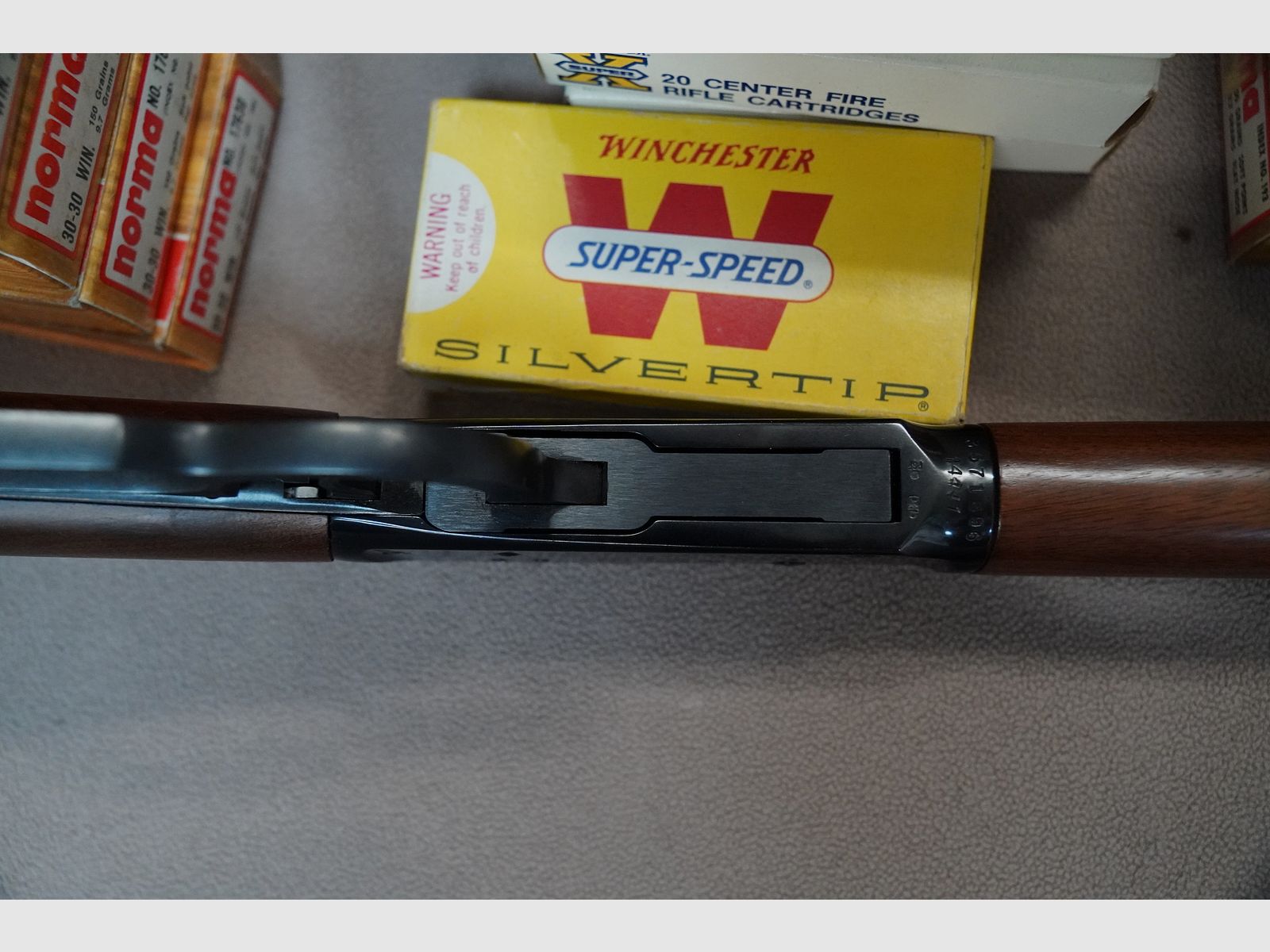 Winchester Model 94 Kal. 30-30 mit reichlich Munition