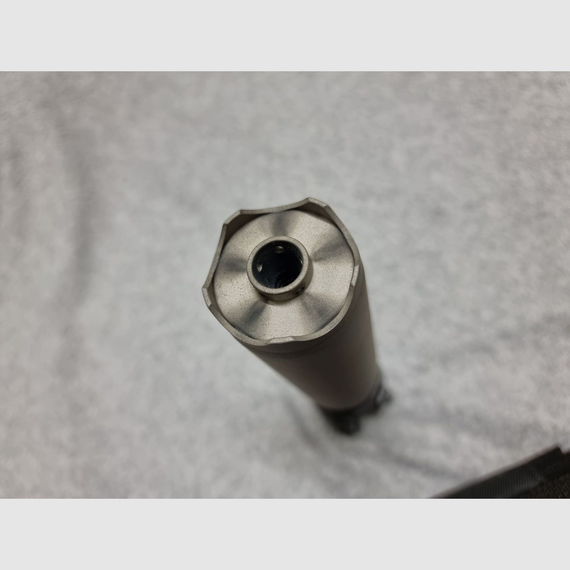 Springfield Hellion (HS VHS-2) - .223 Remington - mit einzigartigem Zubehör - optional B&T Rotex Schalldämpfer 