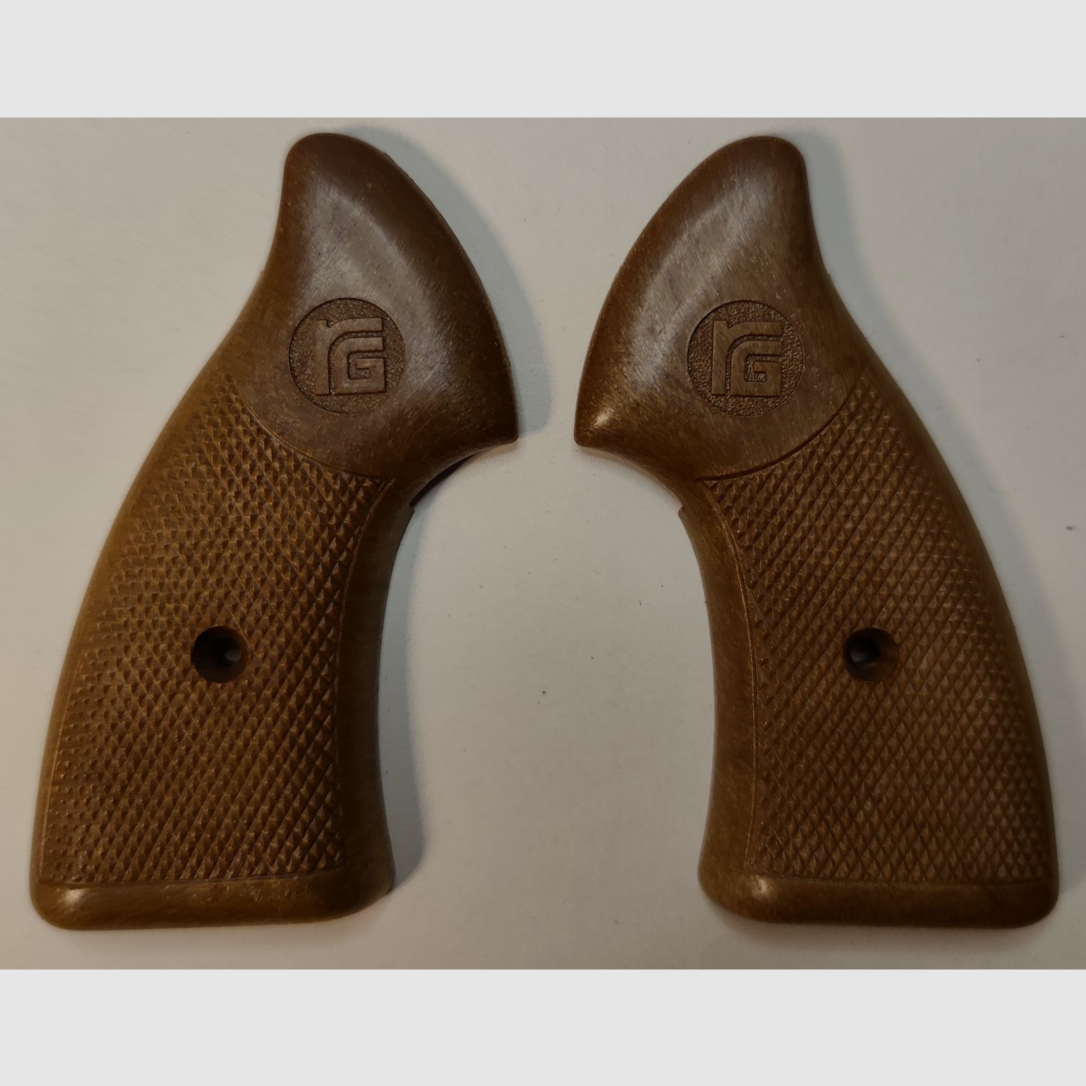 Poignées originales Röhm RG 69 79 89 99 pour revolver