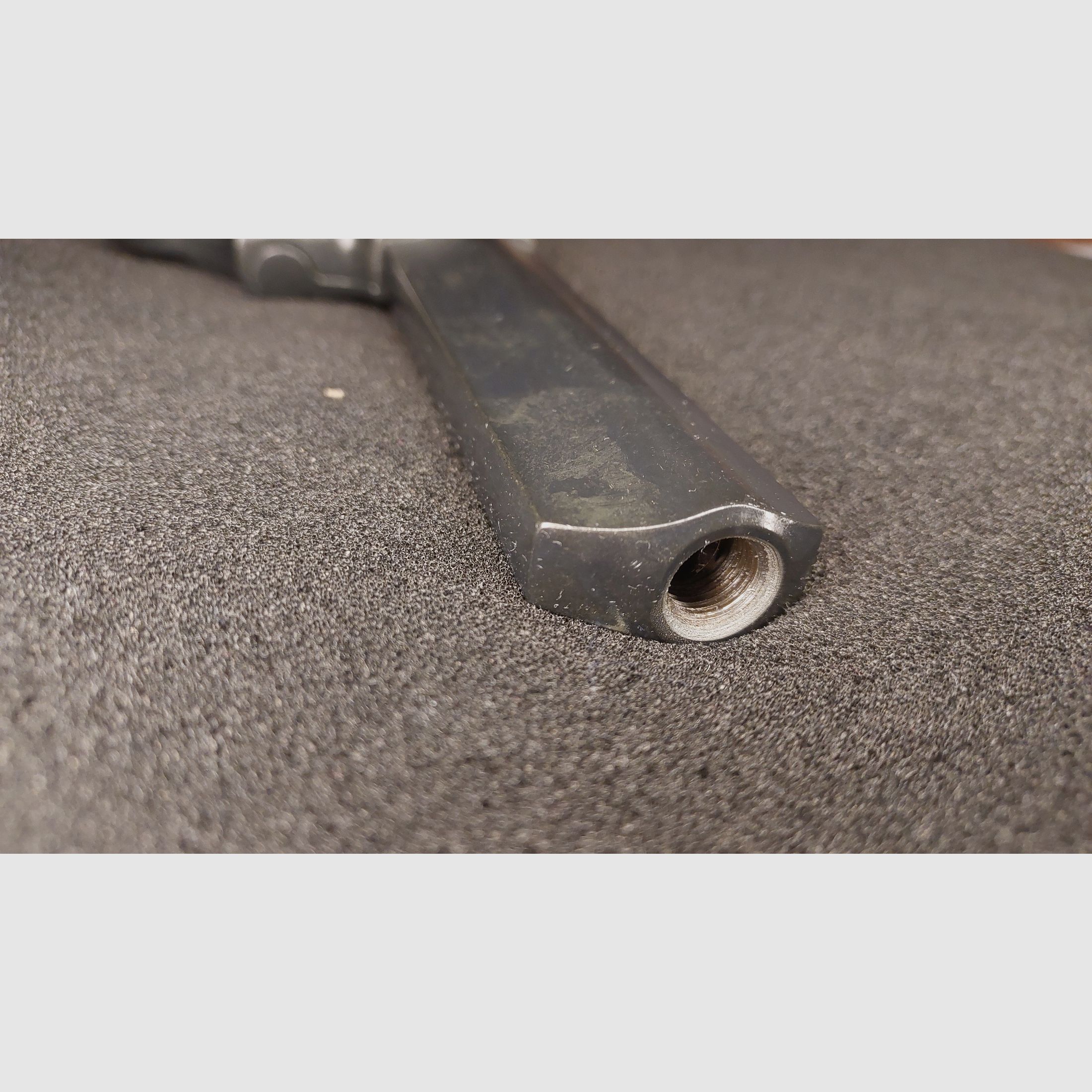 IWG Madlock revólver de detonación, cal. 9 mm R Knall (.380 Knall), PTB 721, "Hecho en Alemania" con funda de hombro de cuero