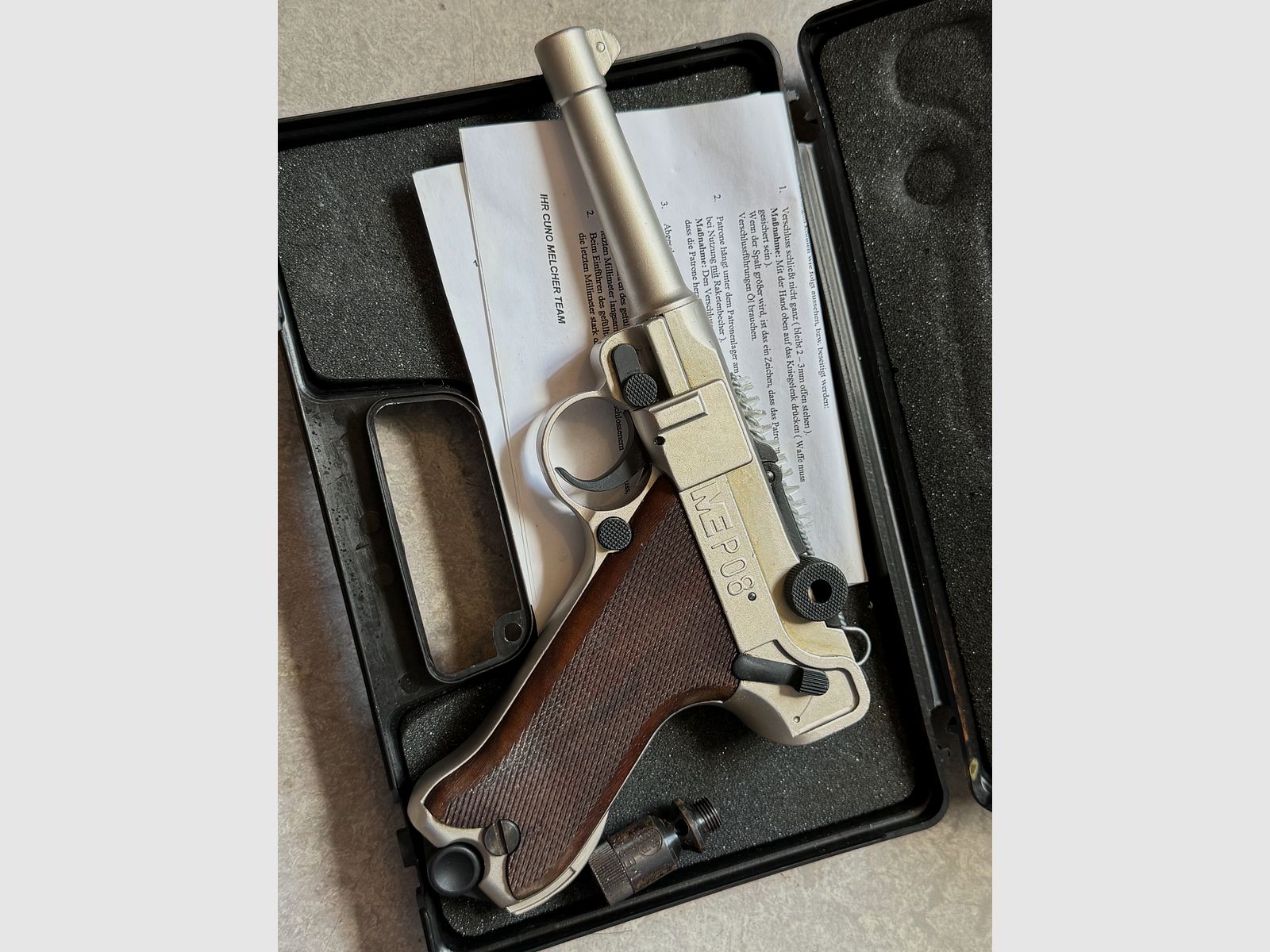 Rzadka ME P08 Luger pistolet alarmowy 9 mm P.A.K. w kolorze srebrnym