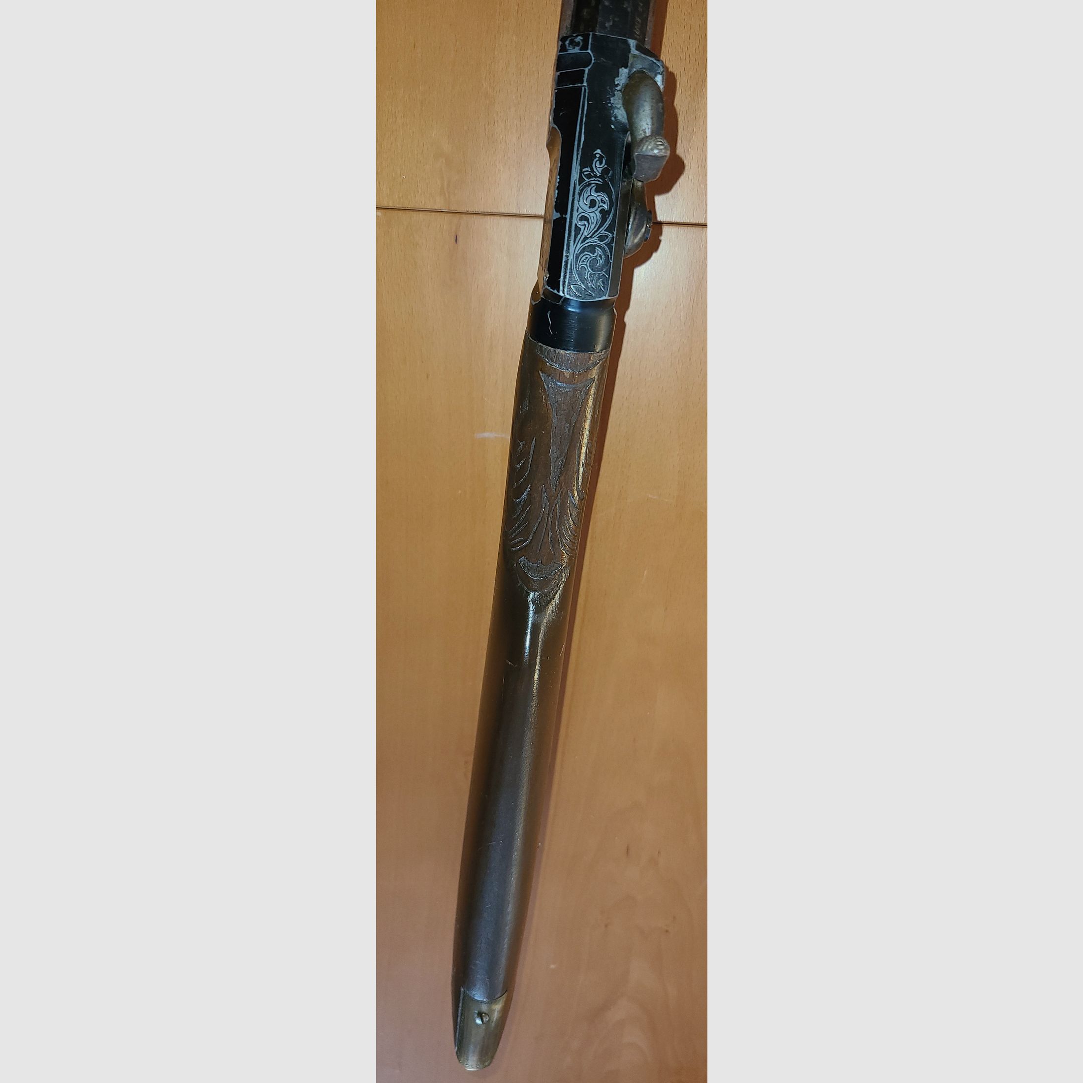 VORDERLADER BÜCHSE / cal. 45 / SCHWARZPULVER / 6B / HOLZSCHAFT / B13102 / DEFEKT