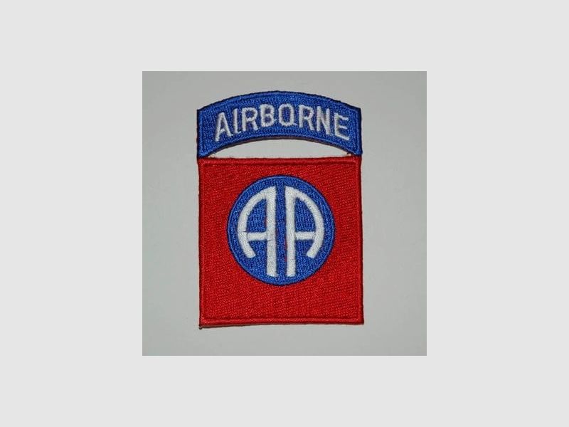 Emblema in stoffa 82ª Divisione 11151, immagine 1 di 3
