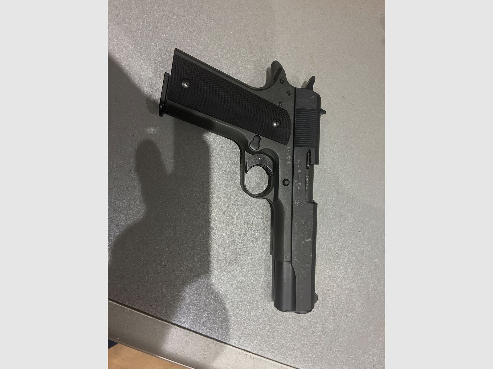 Colt Government 1911 A, zdjęcie 2 z 3
