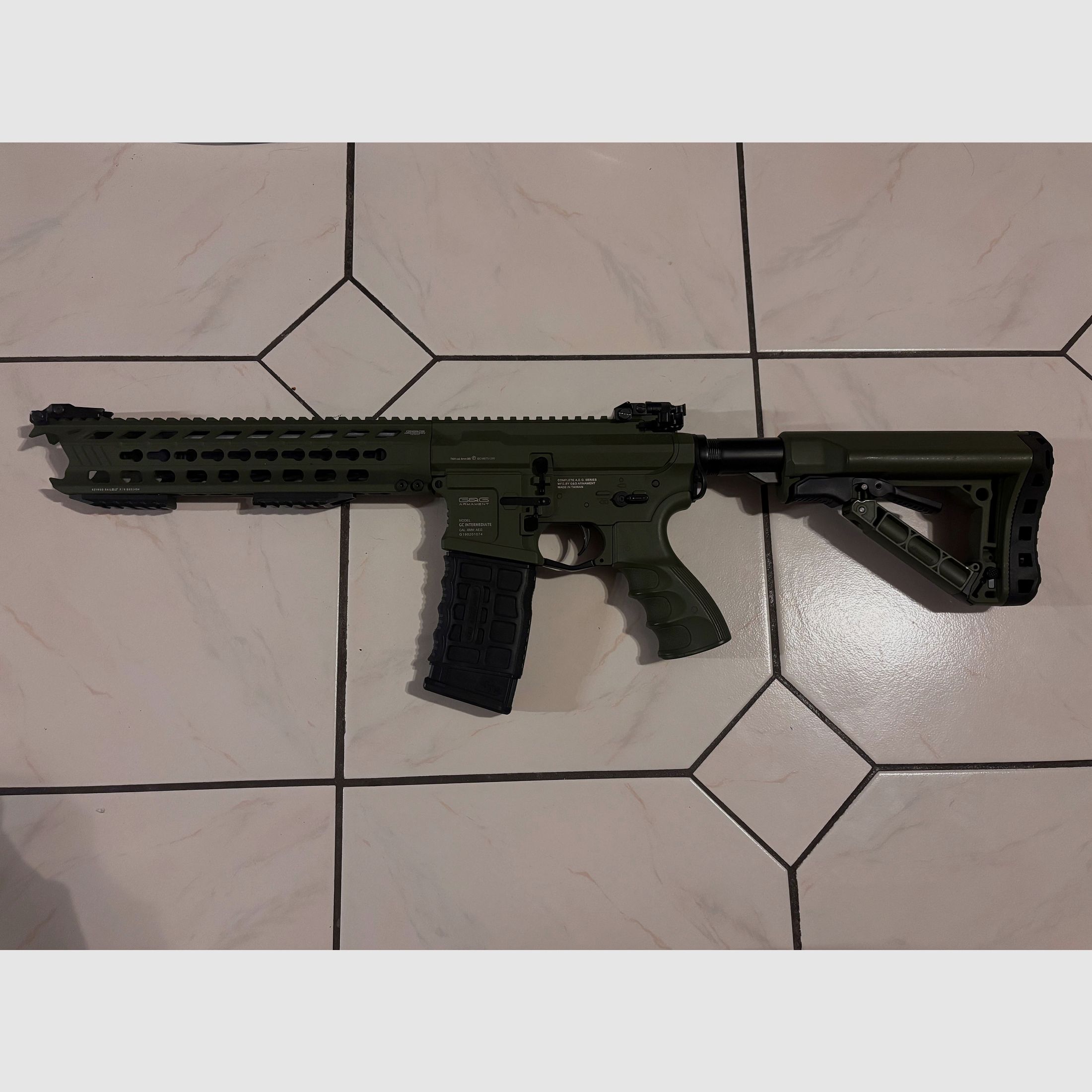G&G GC16 Predator mit ETU in Hunter Green Airsoft S-AEG  ab 18 mit Zubehör