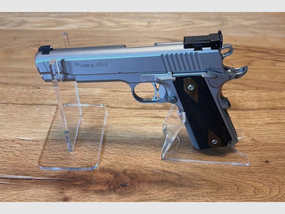 SIG Sauer 1911 9mm Luger