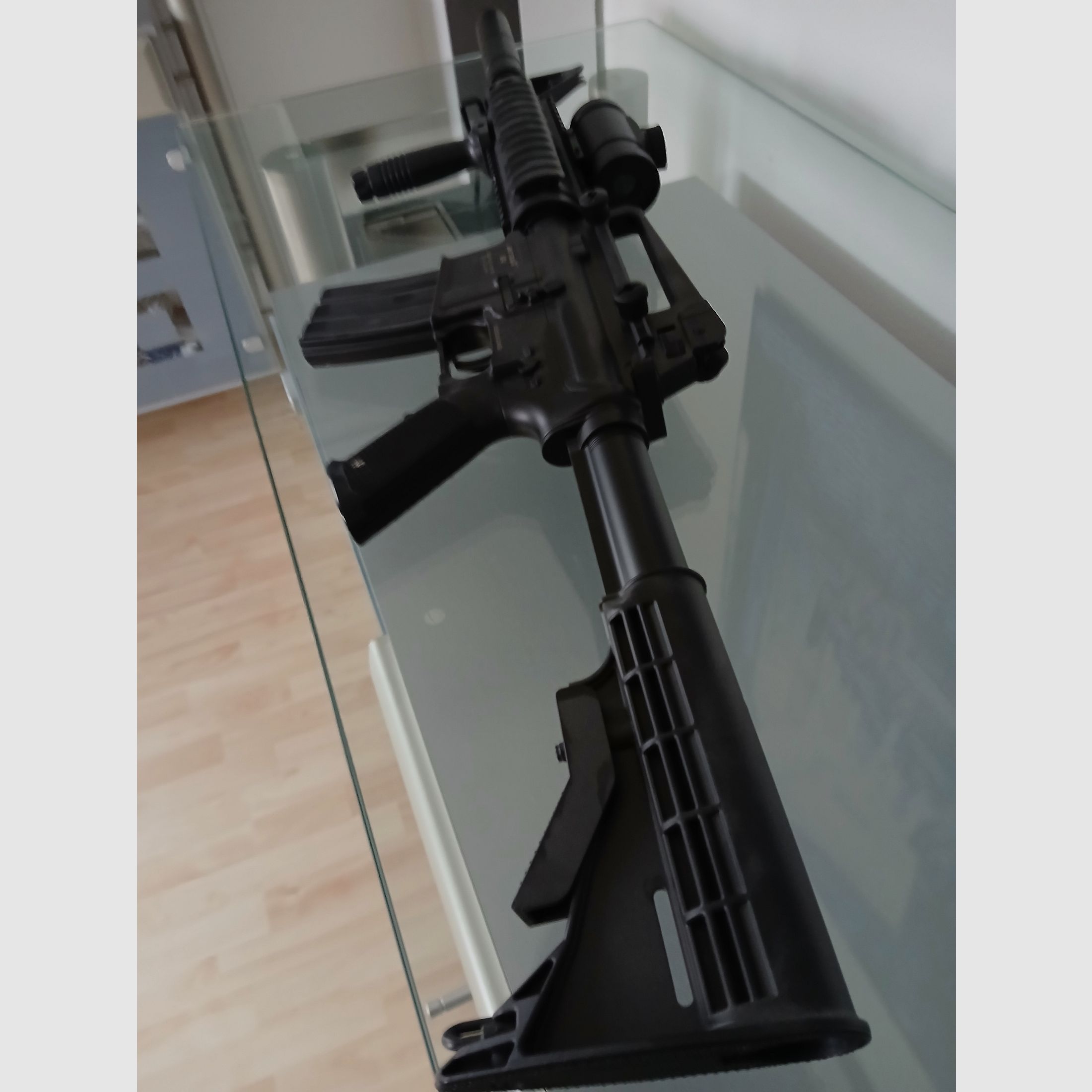 Elektrisches Softairgewehr M4 Airsoftgewehr Maschinengewehr! Neuwertig! Garantie!