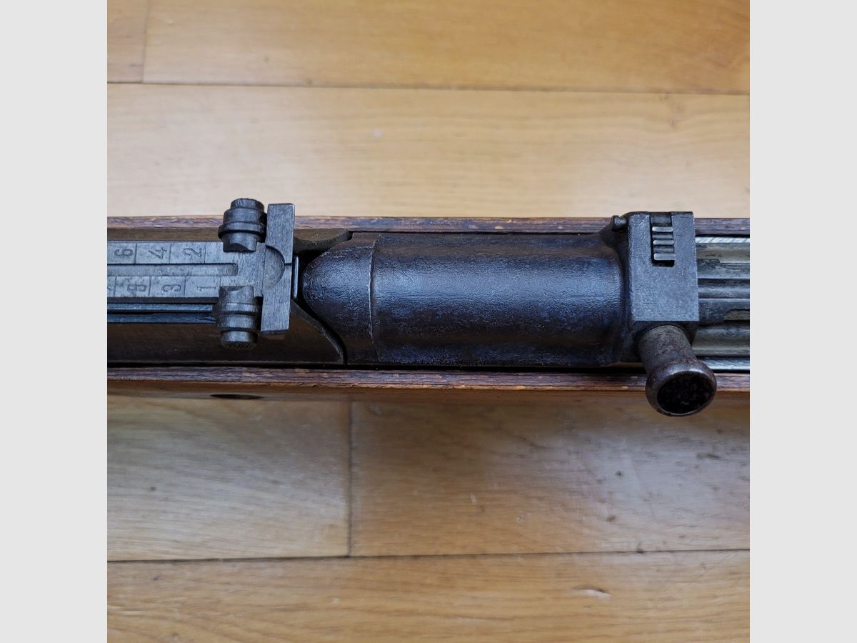 Muy bonito y muy raro rifle semiautomático alemán Walther G43 – Producción rara por « bcd » de mayo/julio de 1944 para las SS – Arma monomatricular – hermosos sellos « águila estrella » y Saint-Etienne – hermosa madera – Arma « mítica » de la II Guerra Mundial – TBE ++, imagen 23 de 37