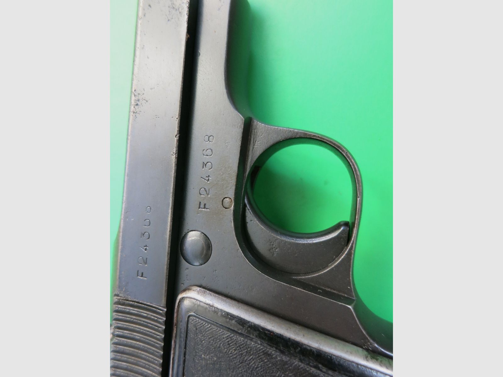 Pistola semiautomática Beretta M1934, 9 mm Corto (380 Auto), Luftwaffe/Heer #33