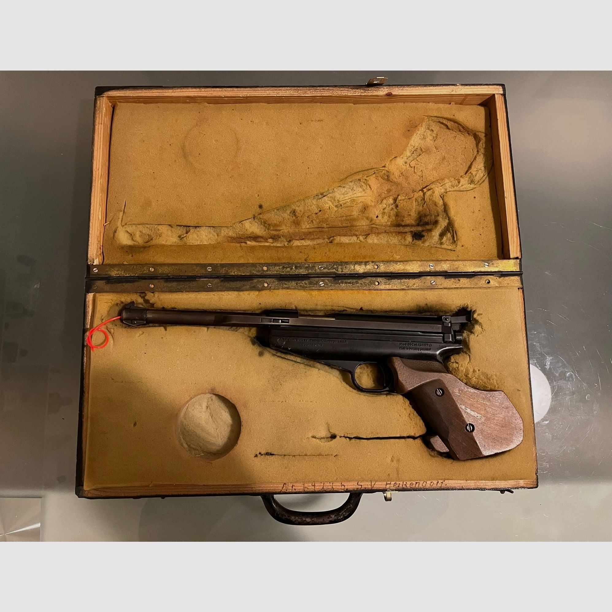 Feinwerkbau Mod. 65 4,5/.177, Federdruck / Seitenspanner