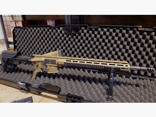 AUS 1. HAND - SCHMEISSER AR15 DMR - .223REM - 18 ZOLL - MODIFIED