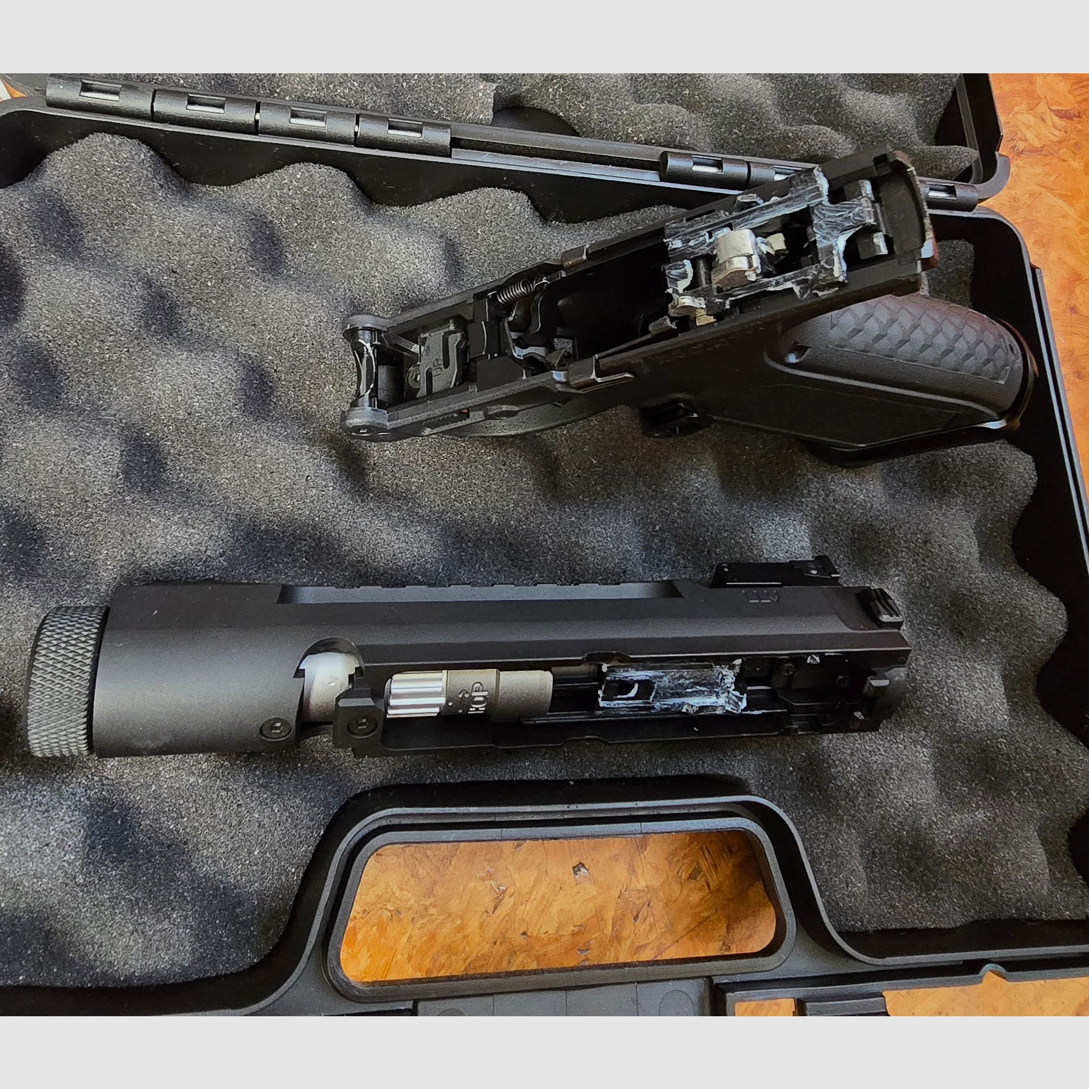 Pistolet Action Army AAP-01C Shinoby Assassin GBB 6mm BB 2xChargeur