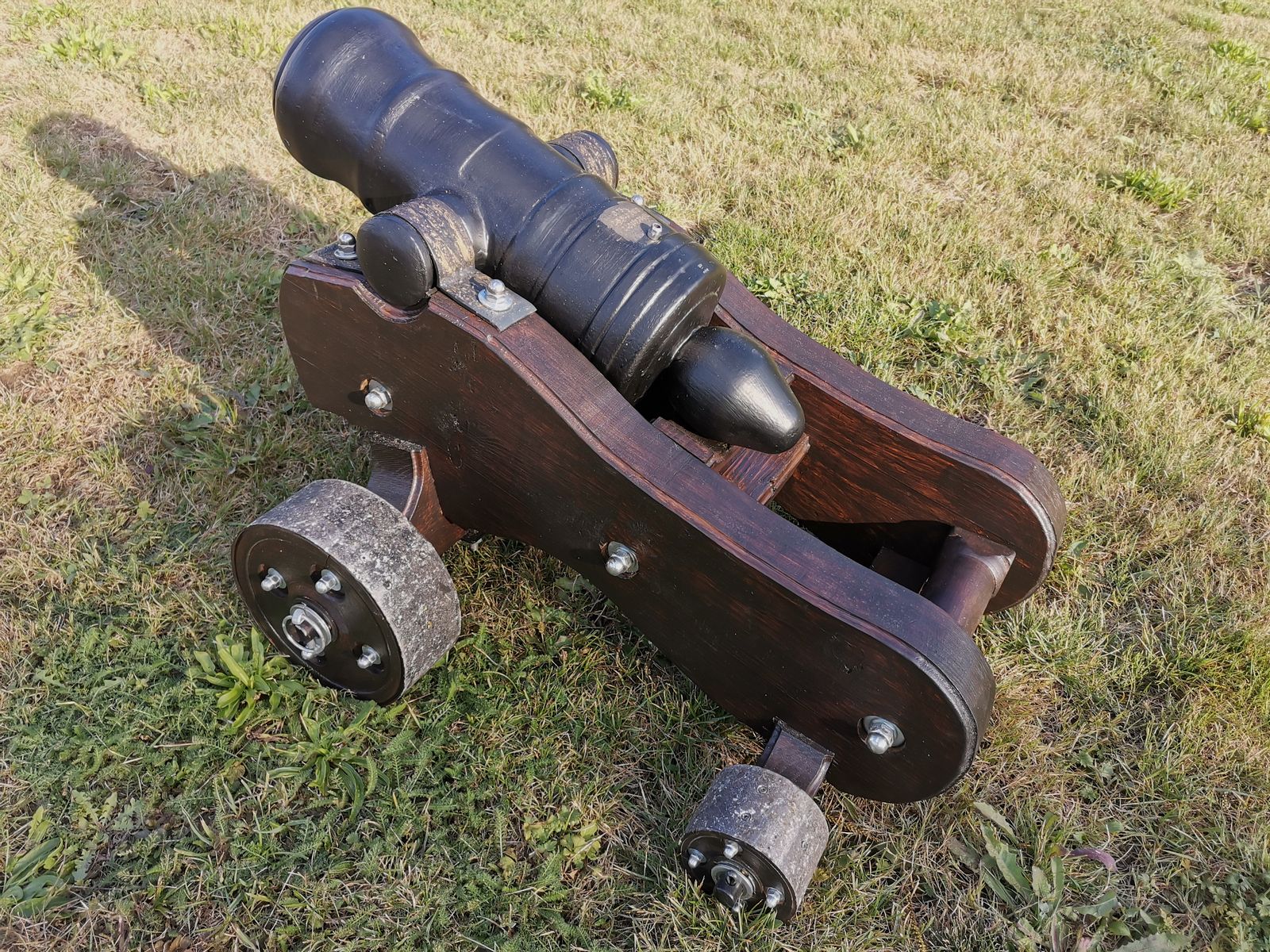 Große Böllerkanone Kaliber 75mm inkl. neuen Beschuss Vorderlader Kanone