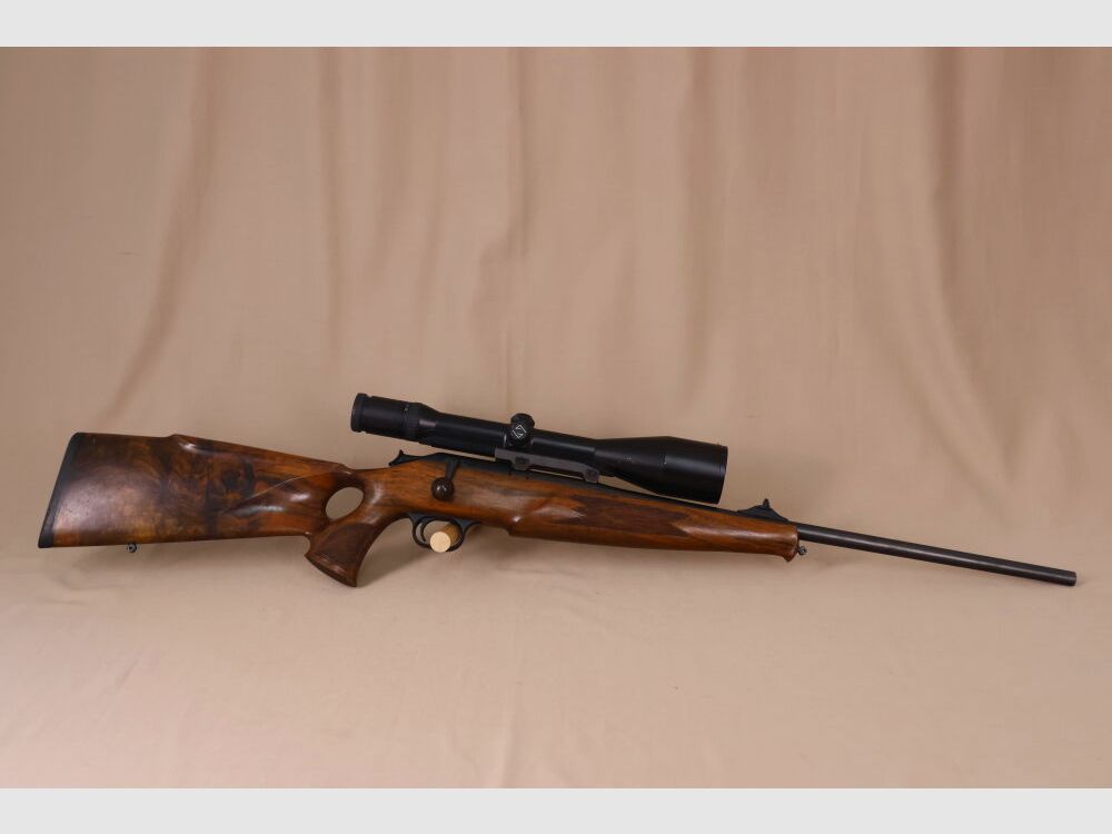 Blaser R93 // LOCHSCHAFT // Wurzelholz // Vollschaft // Zeiss beleuchtet
