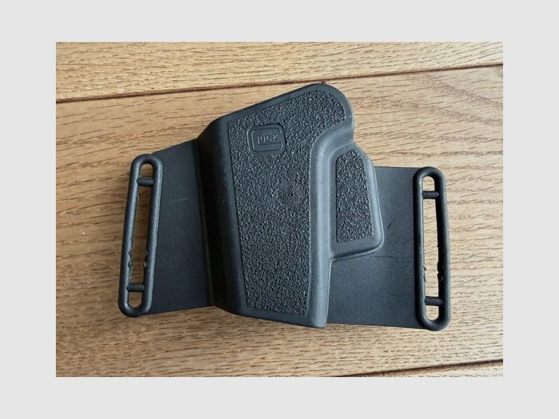 Glock 19 Gen 2 - Sammlerstück / sehr guter Original-Zustand - 4 Magazine - Sport- und Safety-Holster