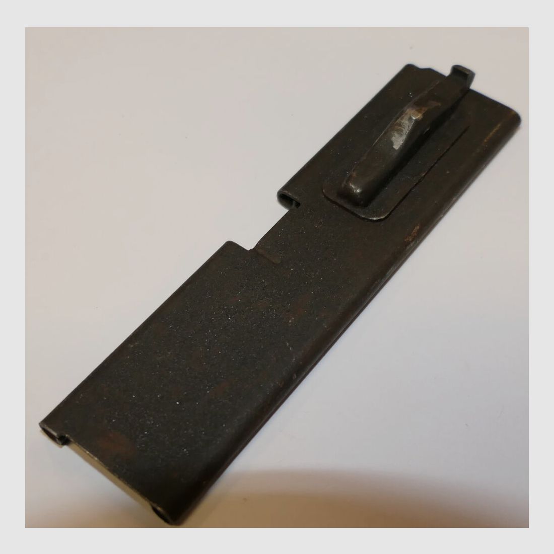 Rheinmetall dust protection flap MG1/MG3/MG42 used, image 1 of 2