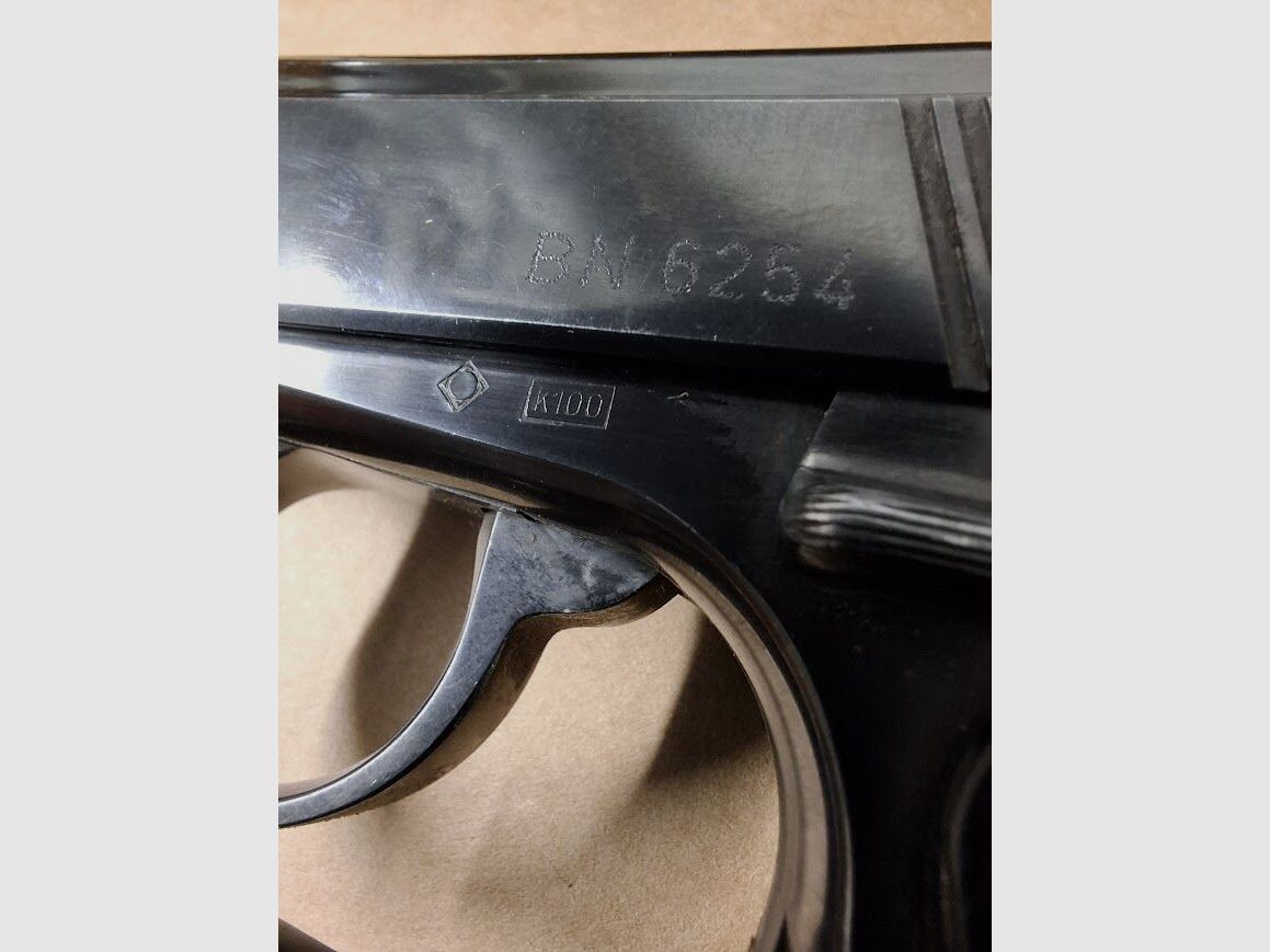 DDR Ernst Thälmann Suhl Makarov K100 Pistola M