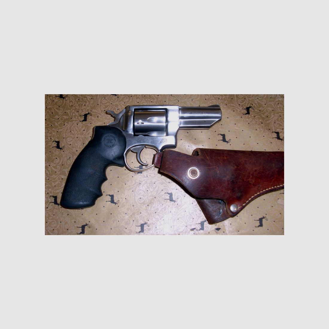 Revolver Ruger Service six 3 Zoll 357 Magnum