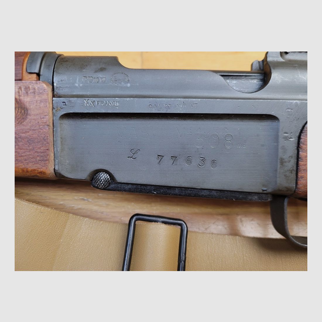 Schöner MAS 36 Gewehr 2. Typ - 100% zweiter Typ – Seltene Umrüstung für Kal. 308 Winchester und mit Sicherheit (!) – Bajonett und Gewehrriemen – Ausgezeichneter Spiegel-Lauf mit sehr schönen Zügen – Gehäuse und Verschluss mit Nummer – Gewehrriemen – Clips verfügbar – Spezialwaffe für TBE +, Bild 18 von 23
