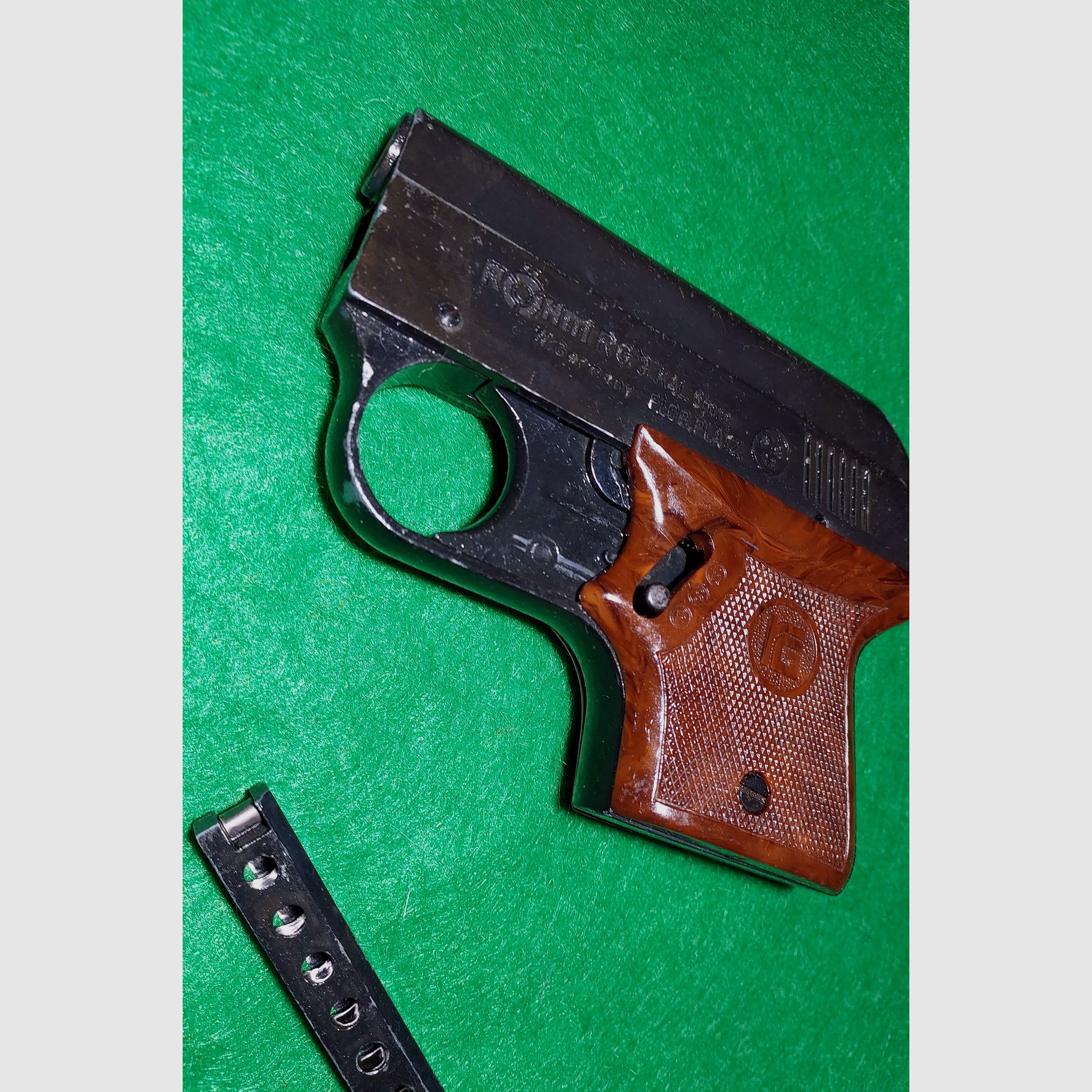 Röhm RG 3 Schreckschuss Pistole Kal. 6mm Flobert  (PTB 33) 