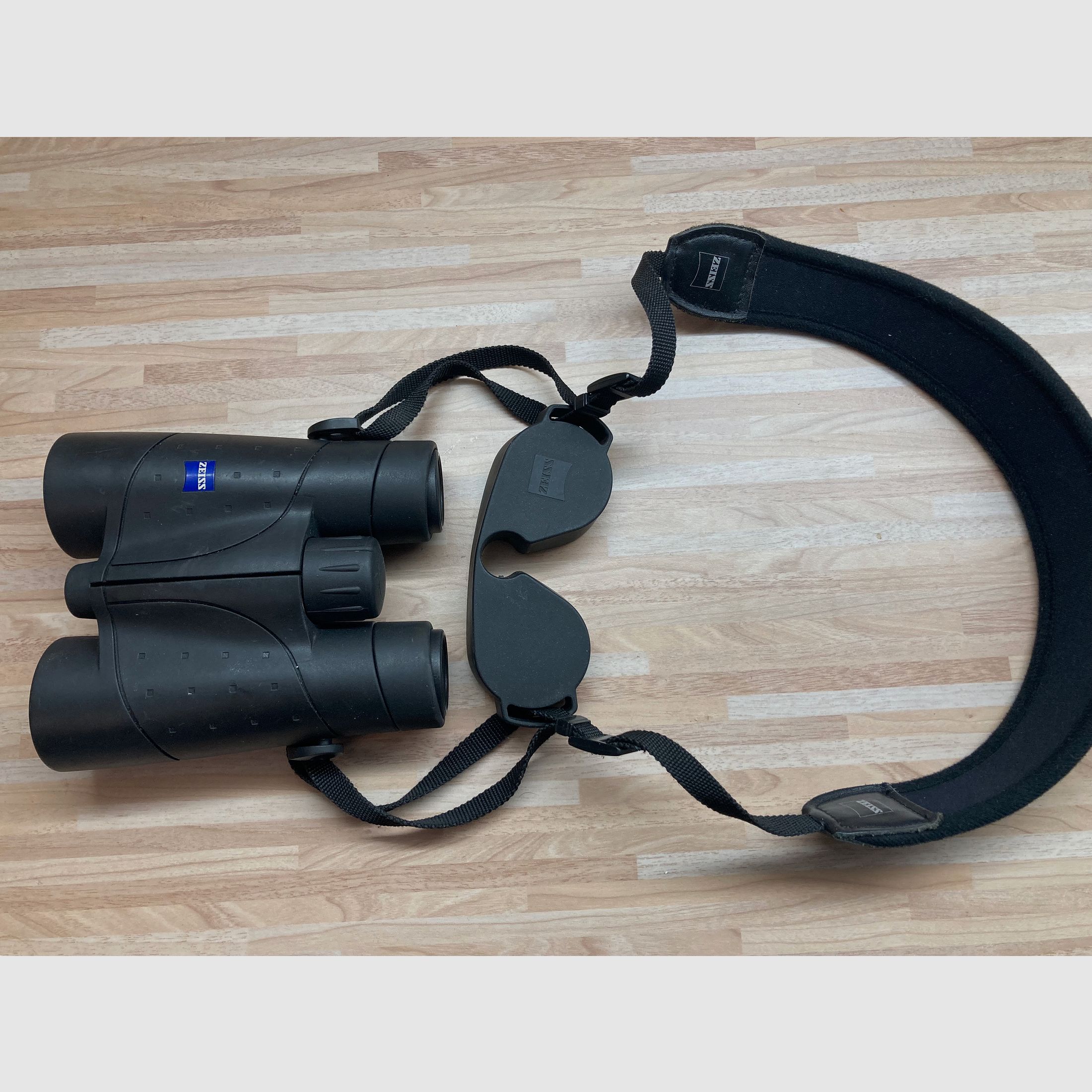 Zeiss Fernglas 10x40 BT