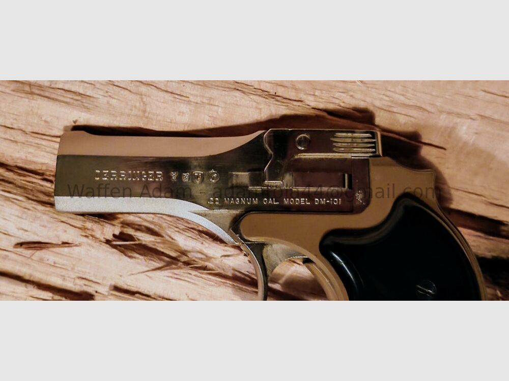 High Standard - Derringer DM-101 de doble cañón