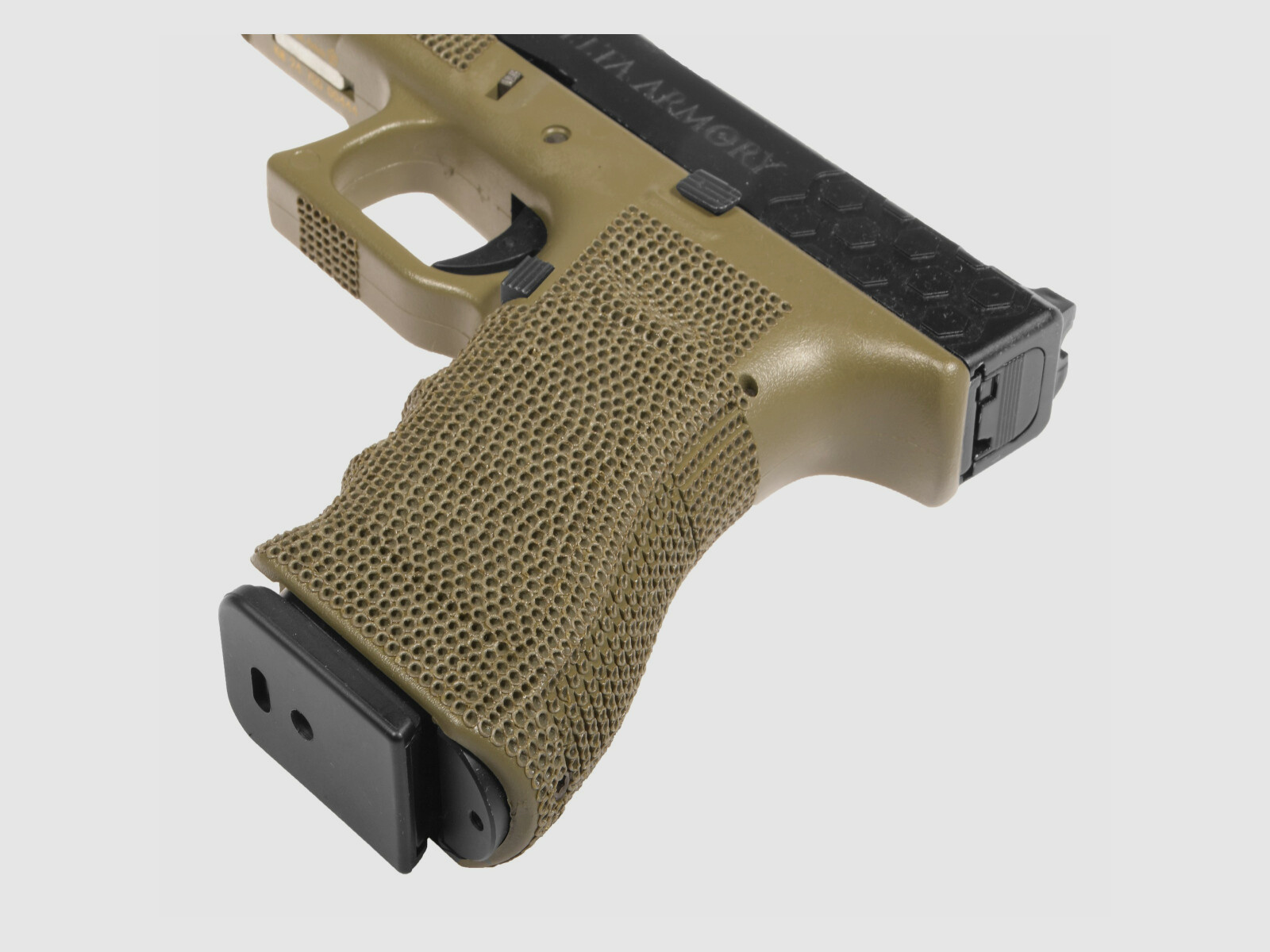 P03 GBB Airsoft Pistole in Oliv | Delta Armory