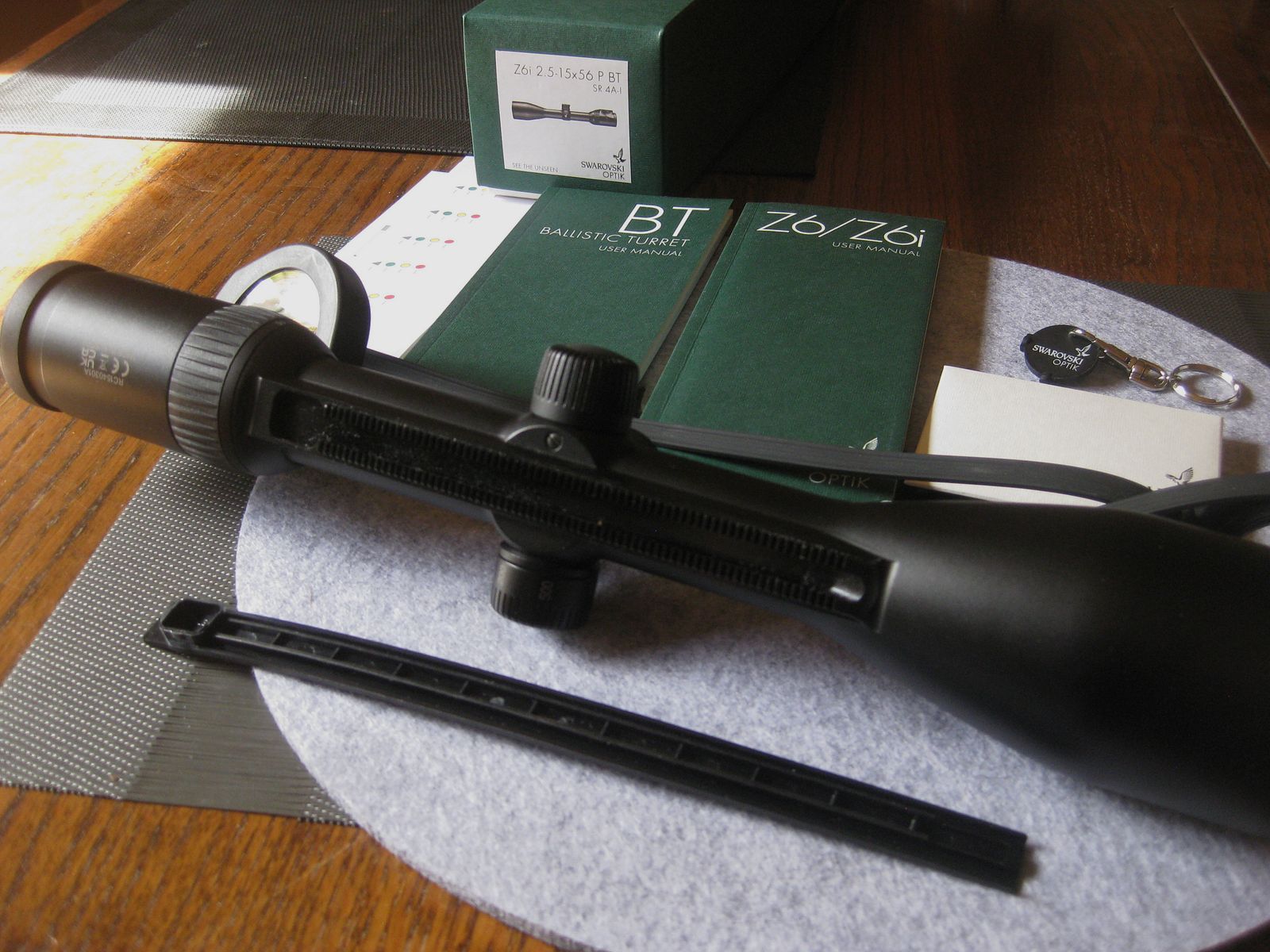 " TOP+NEUWERTIG "  = Swarovski  GEN-II als Z6i 2,5-15x56 P BT SR Abs.4A-I !! Inklusive original Blaser-Sattelmontage-HOCH !! Kein ZEISS-LEICA-GPO-S&B-MAUSER-WALTHER-SAUER 505-R8-K95-R93, Bild 1 von 15