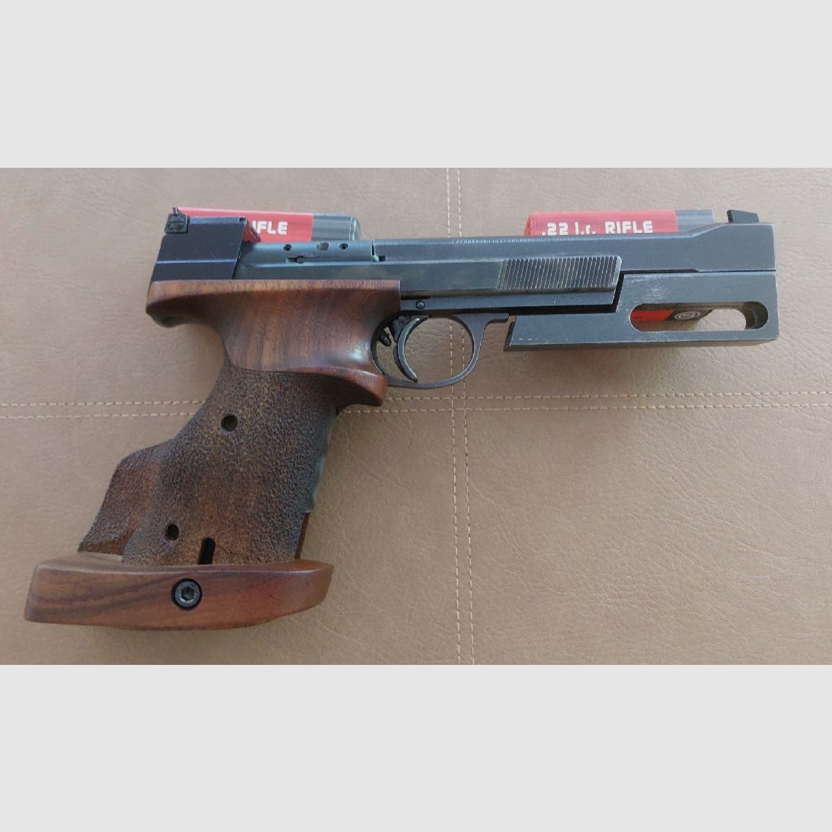 Hämmerli 215 - .22 lfb - Pistola de deporte con 2 cargadores