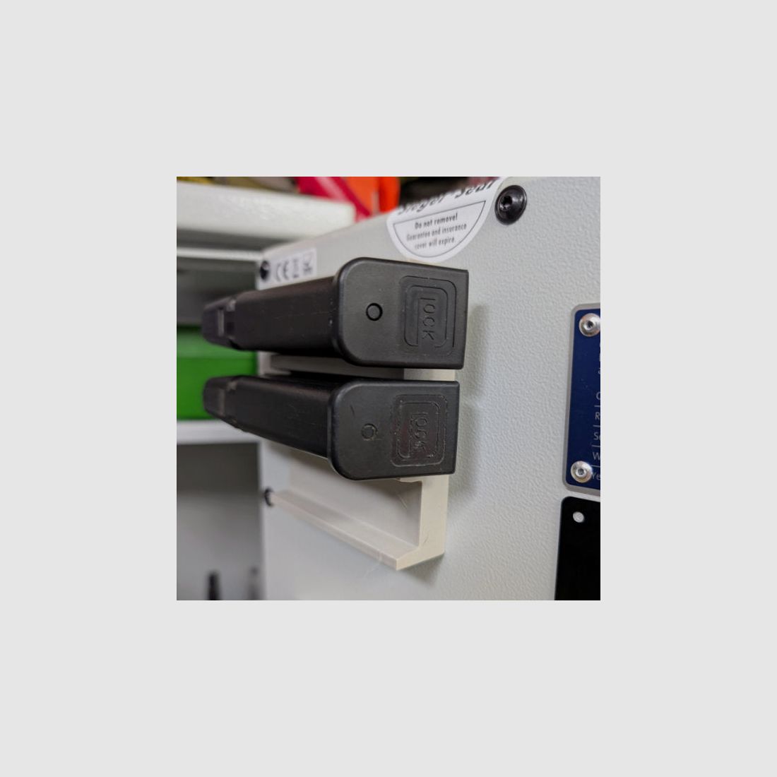 Magnetischer Magazinhalter für 23mm Breite Magazine für Waffenschrank - UltraCompact - Zubehör für den Waffenschrank