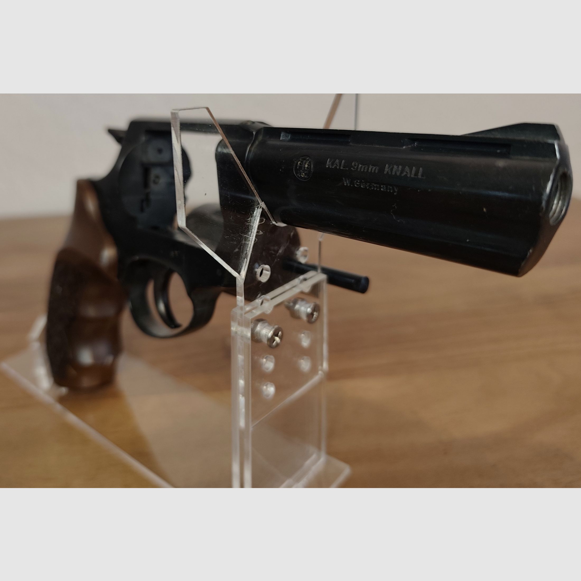 Röhm RG 99 nera vecchia PTB 452 del 1994 + munizioni ed effetti pirotecnici