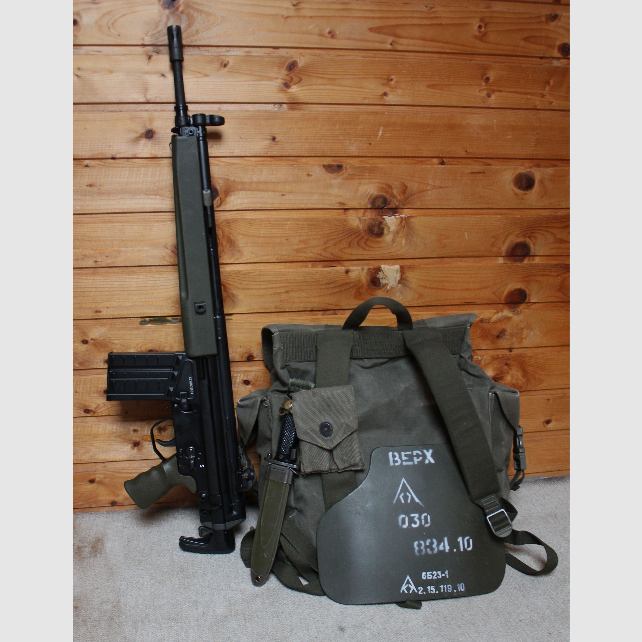 Ungeschossenes Umarex VFC Co2 G3 Ausf. G3A4 mit Original H&K Griff, Ladehebel, Schubschaft + Trapez Handschutz