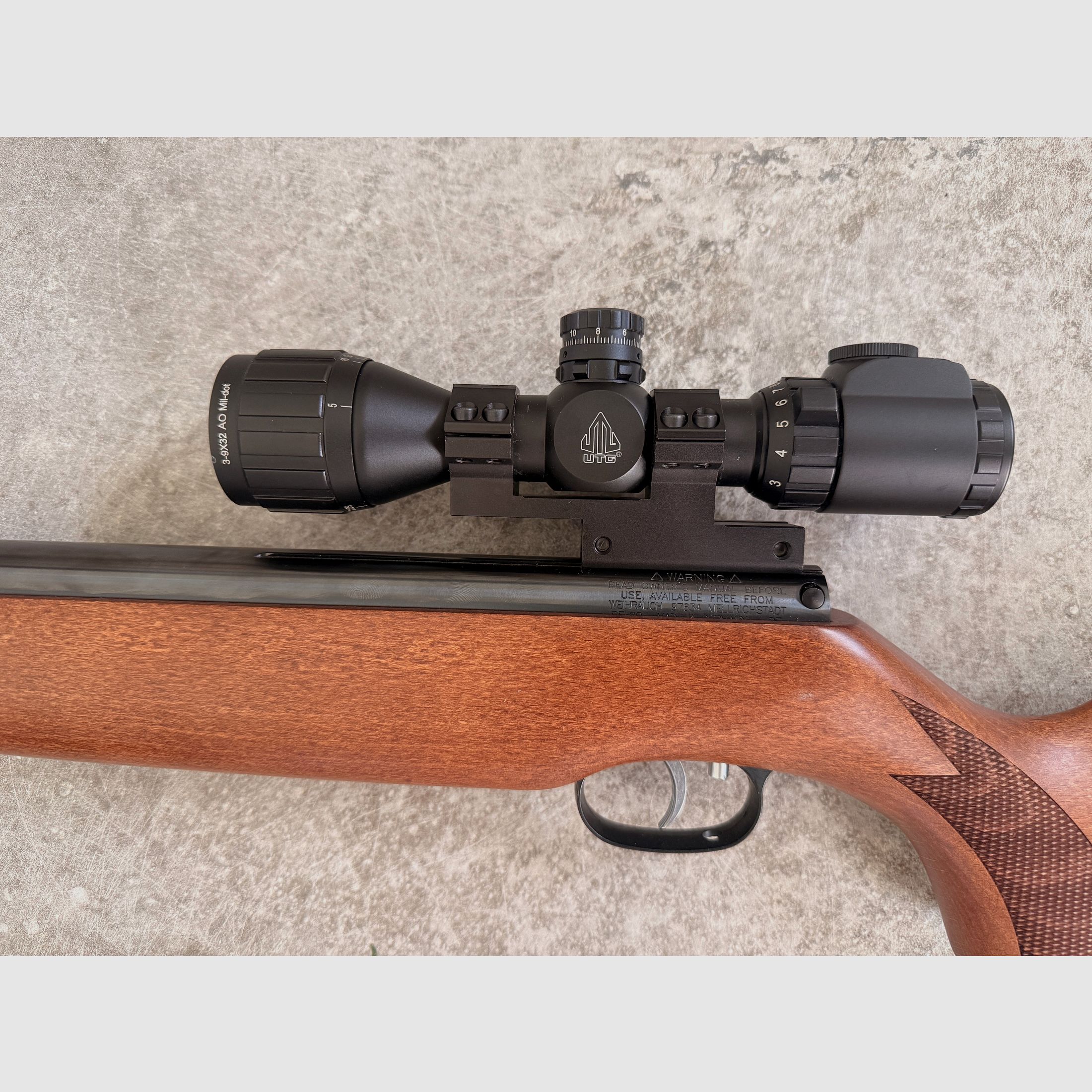 UTG 3-9x32 AO including offset mount