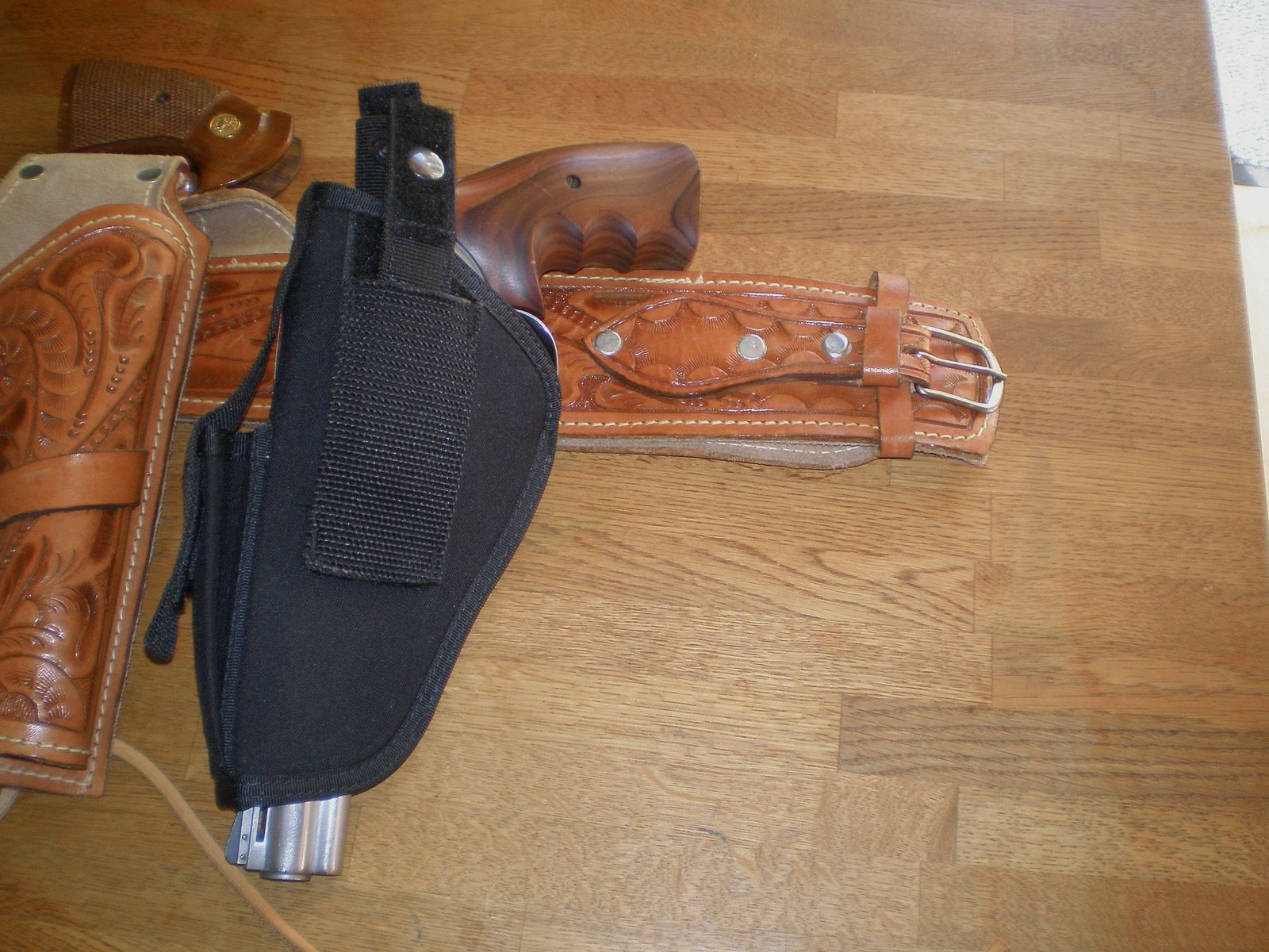 Original Colt Python 357 Mag. und 38 Spezial