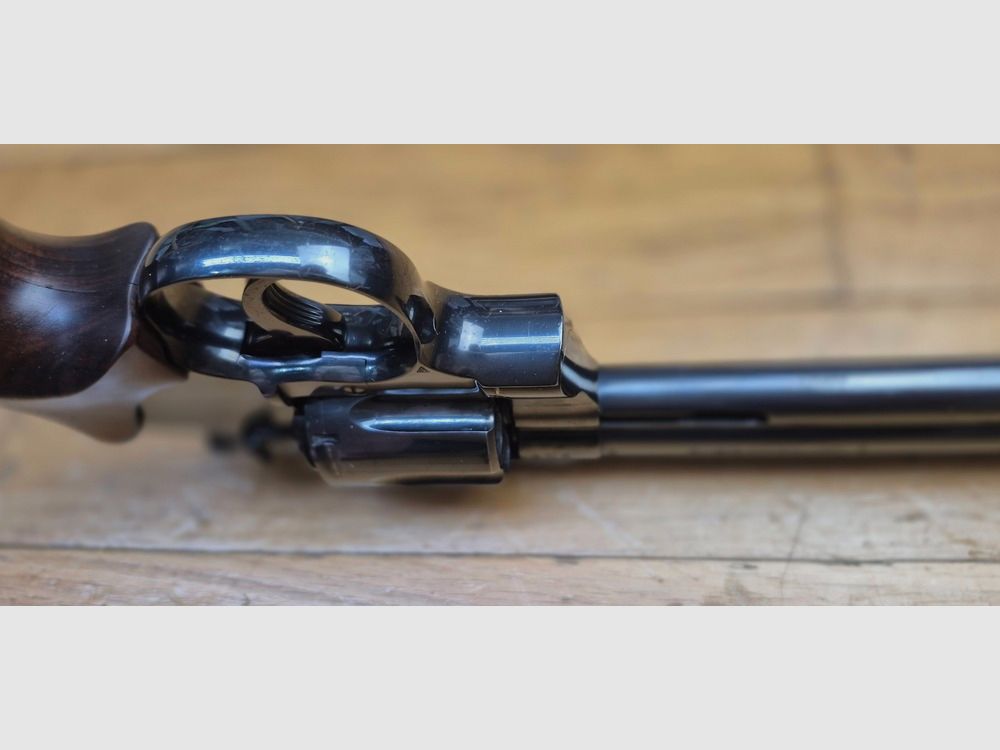 Wunderschöner Colt Python 357 Magnum – Lauf 6 Zoll – Waffe für Anfänger 1968 (!) in Spitzenfinish – Gebrauchte Waffe in hervorragendem Zustand für ihr Alter – Premium-Stück in jeder Hinsicht – TBE++, Bild 12 von 28