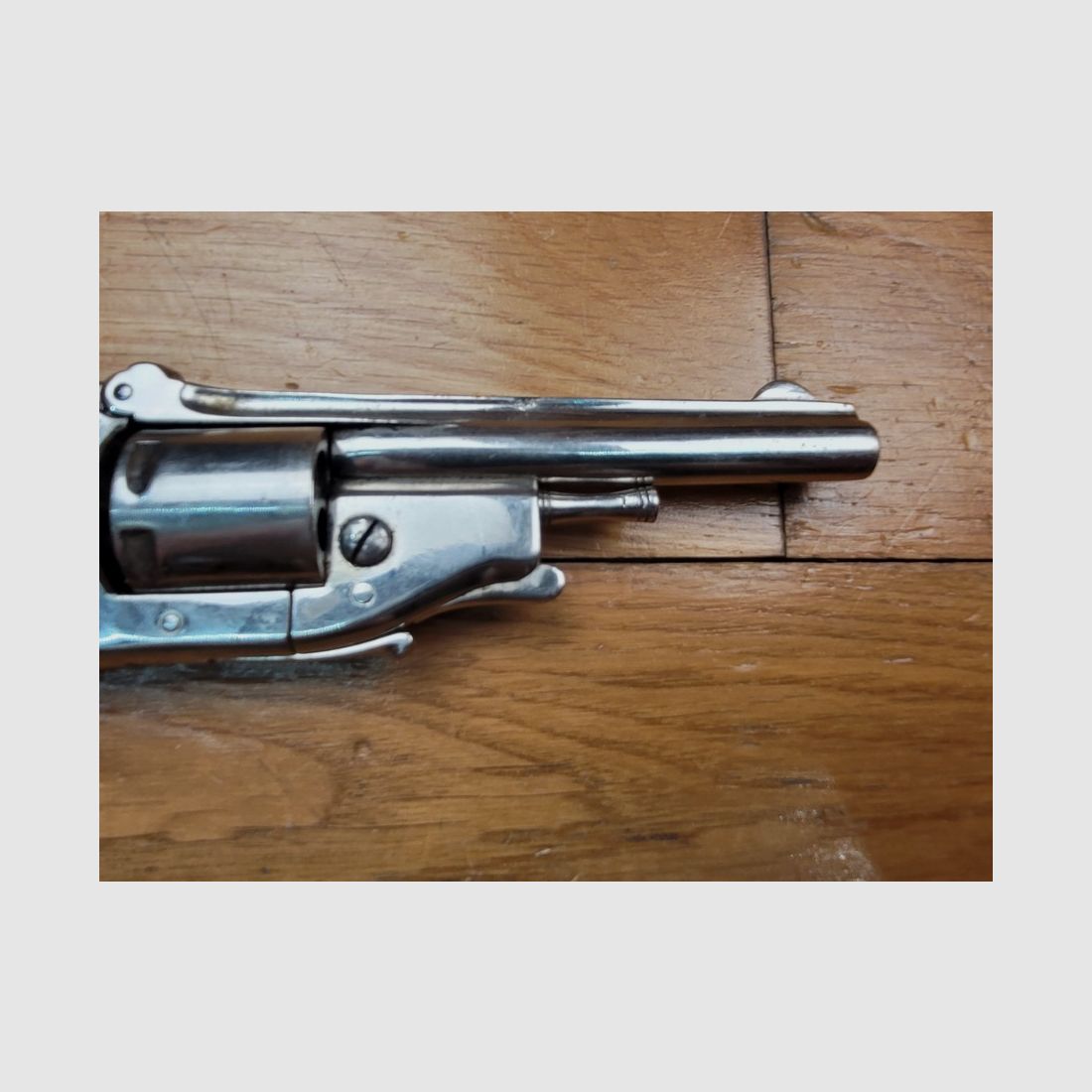 Seltener Revolver Claudin mit System – Kollektive Hülsenentnahme – 6 Schuss – Kaliber .22LR (!) – Einfach- und Doppelaktion – Mit Öffnung nach oben – Sehr seltenes und nicht dokumentiertes Stück in .22LR – TBE, Bild 5 von 23