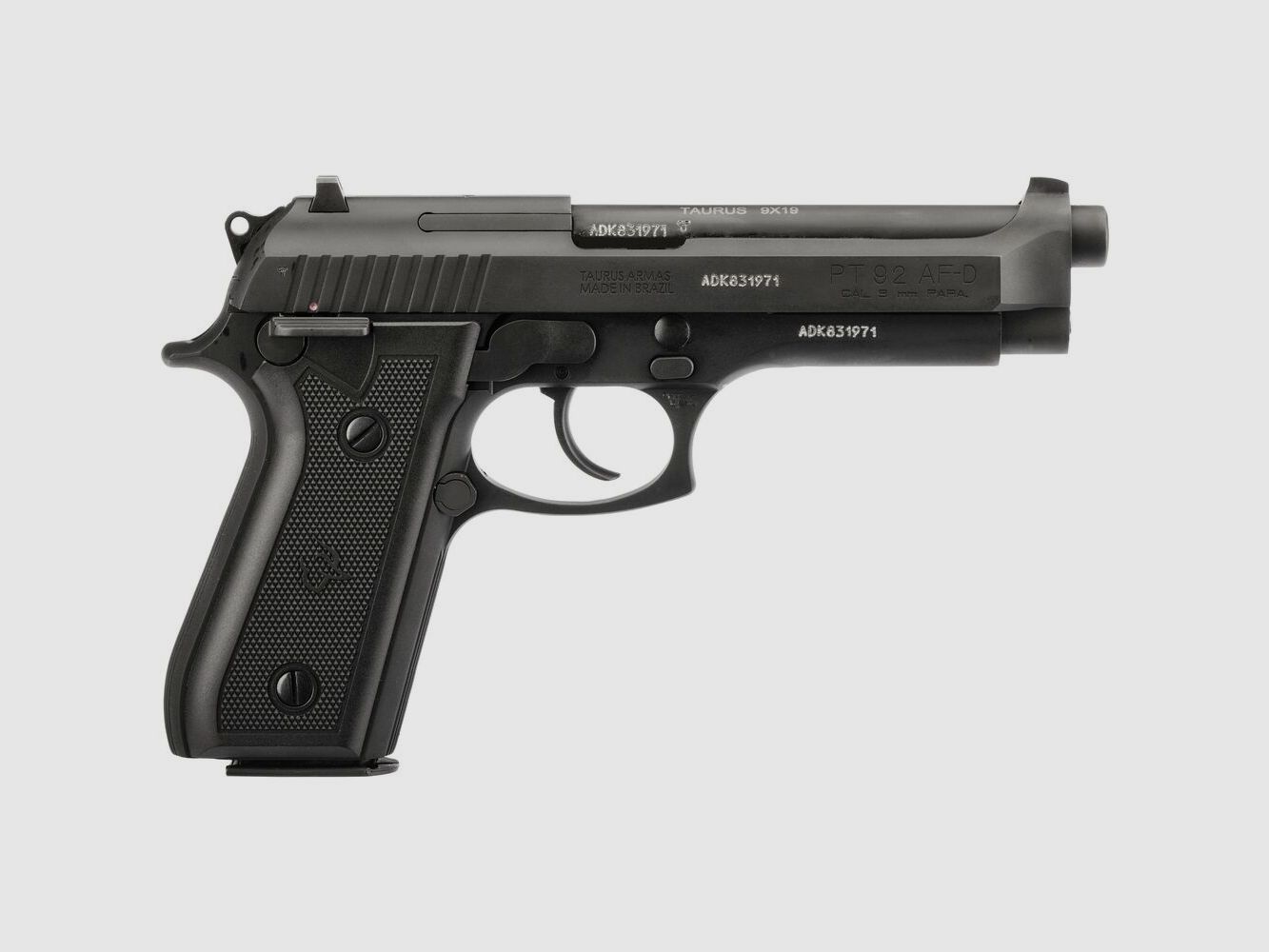 Taurus PT 92 B17 Rail, blued, 17 round pistol