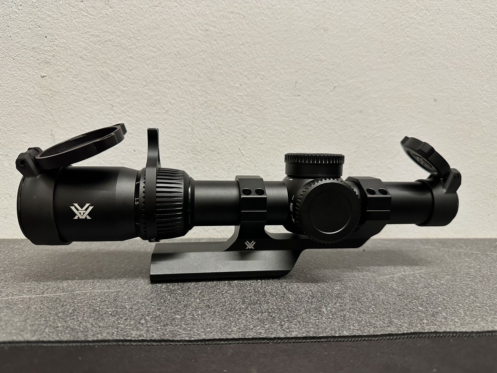 Vortex Venom 1-6x 24 SFP mit Vortex Montage