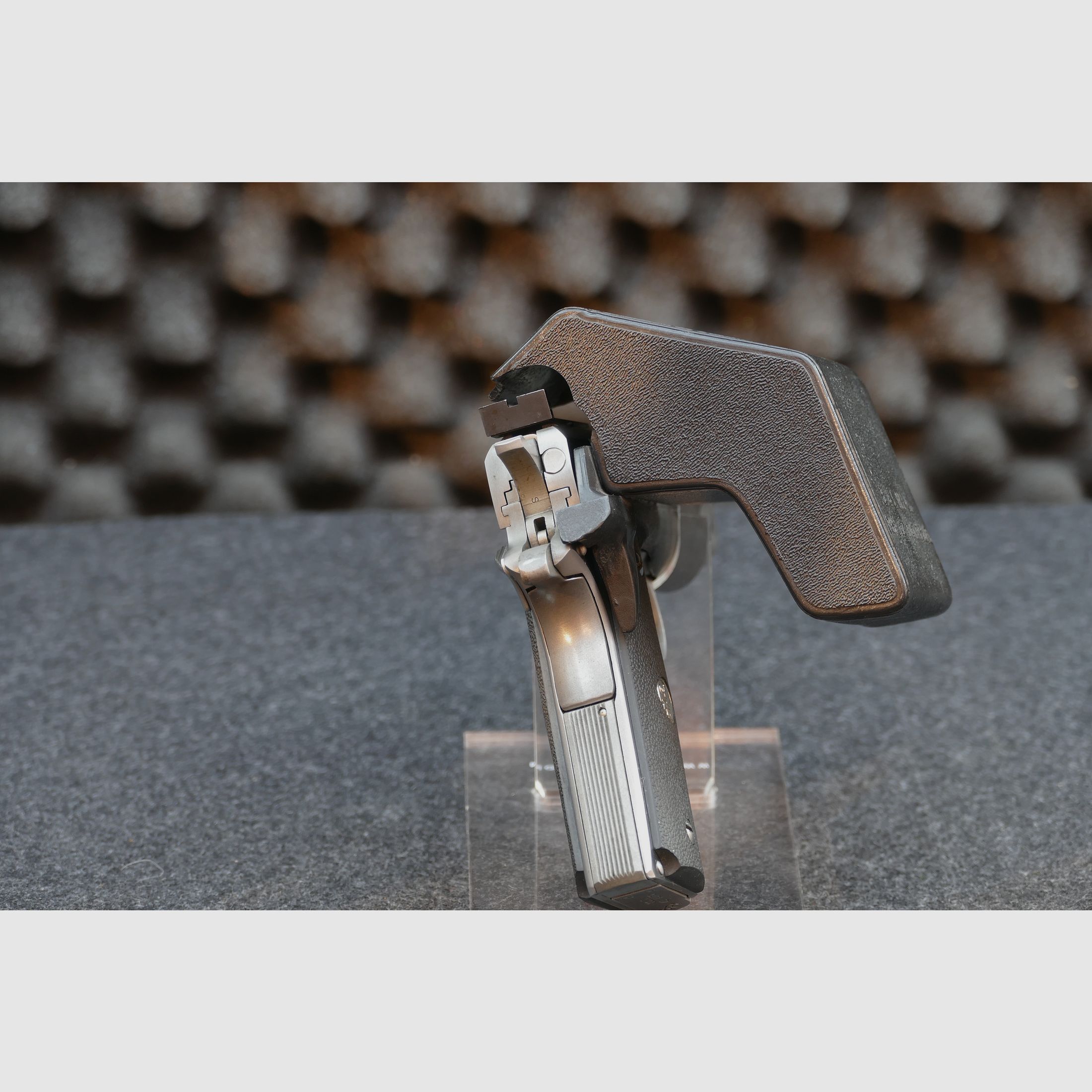 Colt Series 80 MK IV — Gold Cup National Match — .45 Auto (.45 ACP), stainless steel